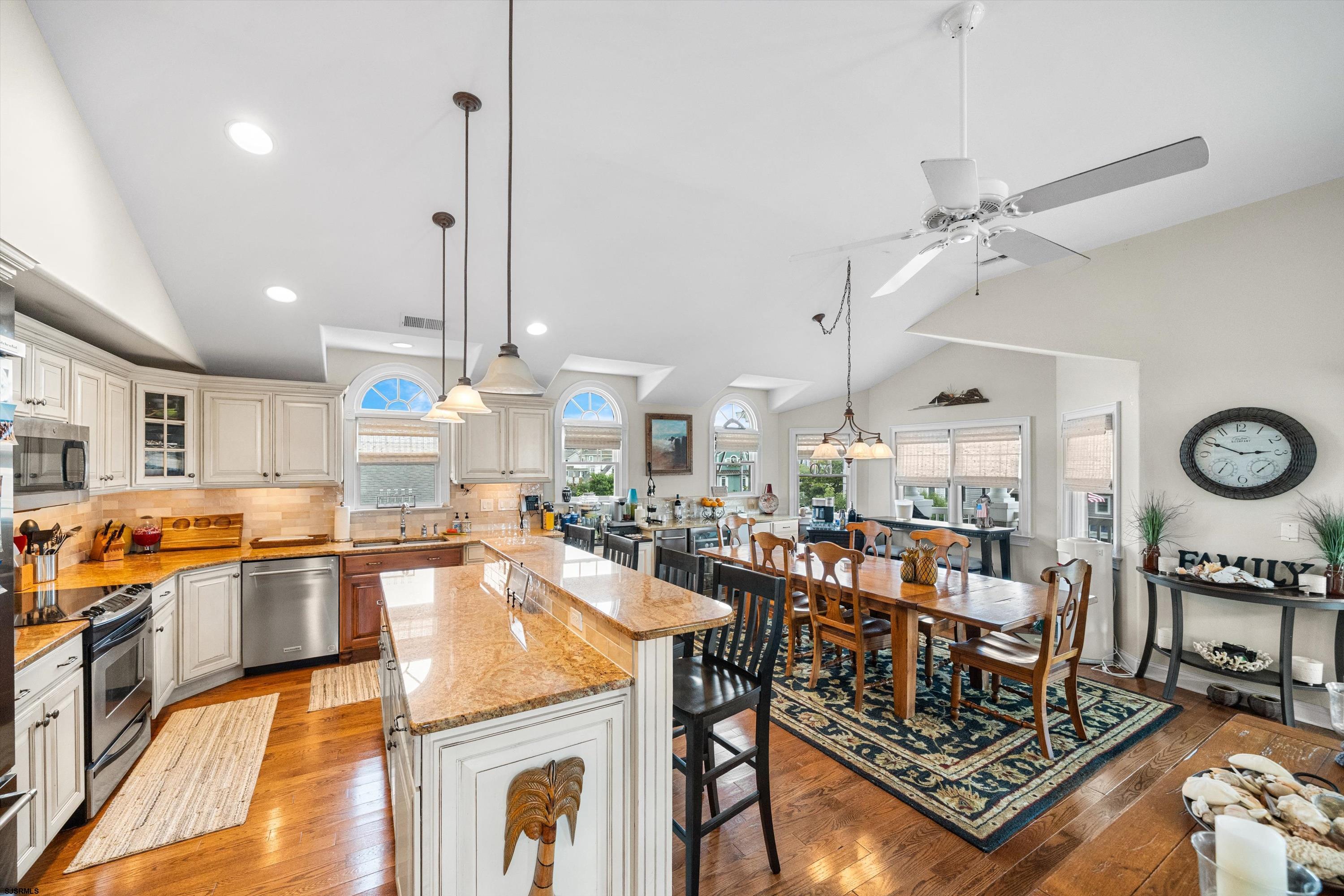 Ocean City, New Jersey 08226, United States, 5 Bedrooms Bedrooms, ,4 BathroomsBathrooms,Residential,Active,161394