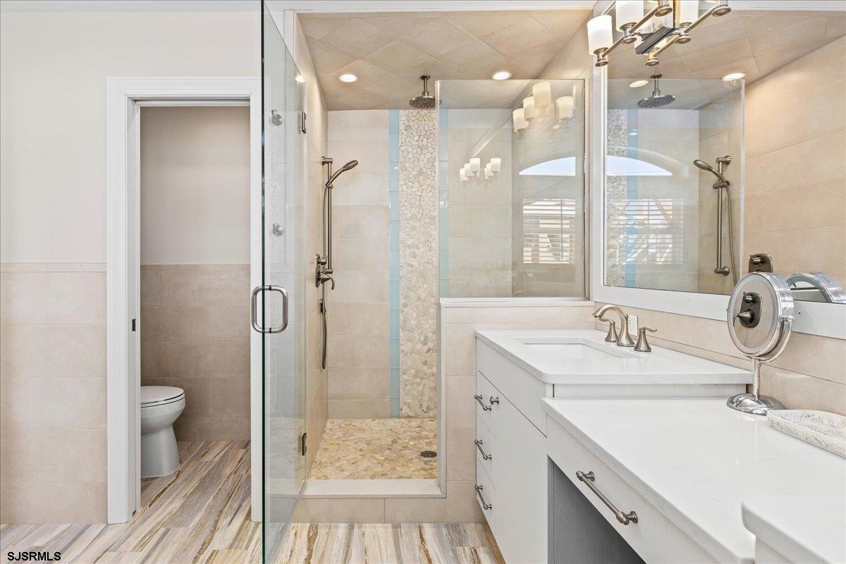 Margate, New Jersey 08402, United States, 5 Bedrooms Bedrooms, ,4 BathroomsBathrooms,Residential,Active,223022