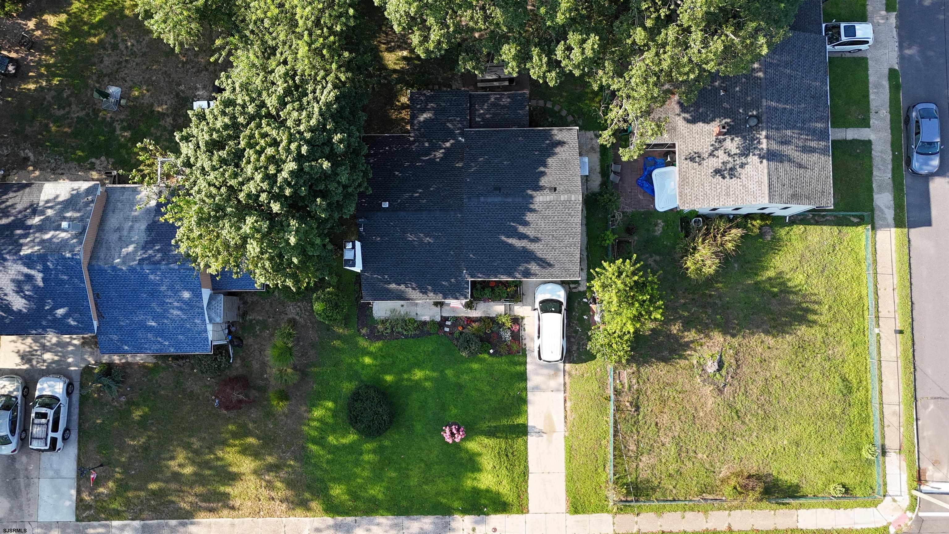 340 Hobart Avenue