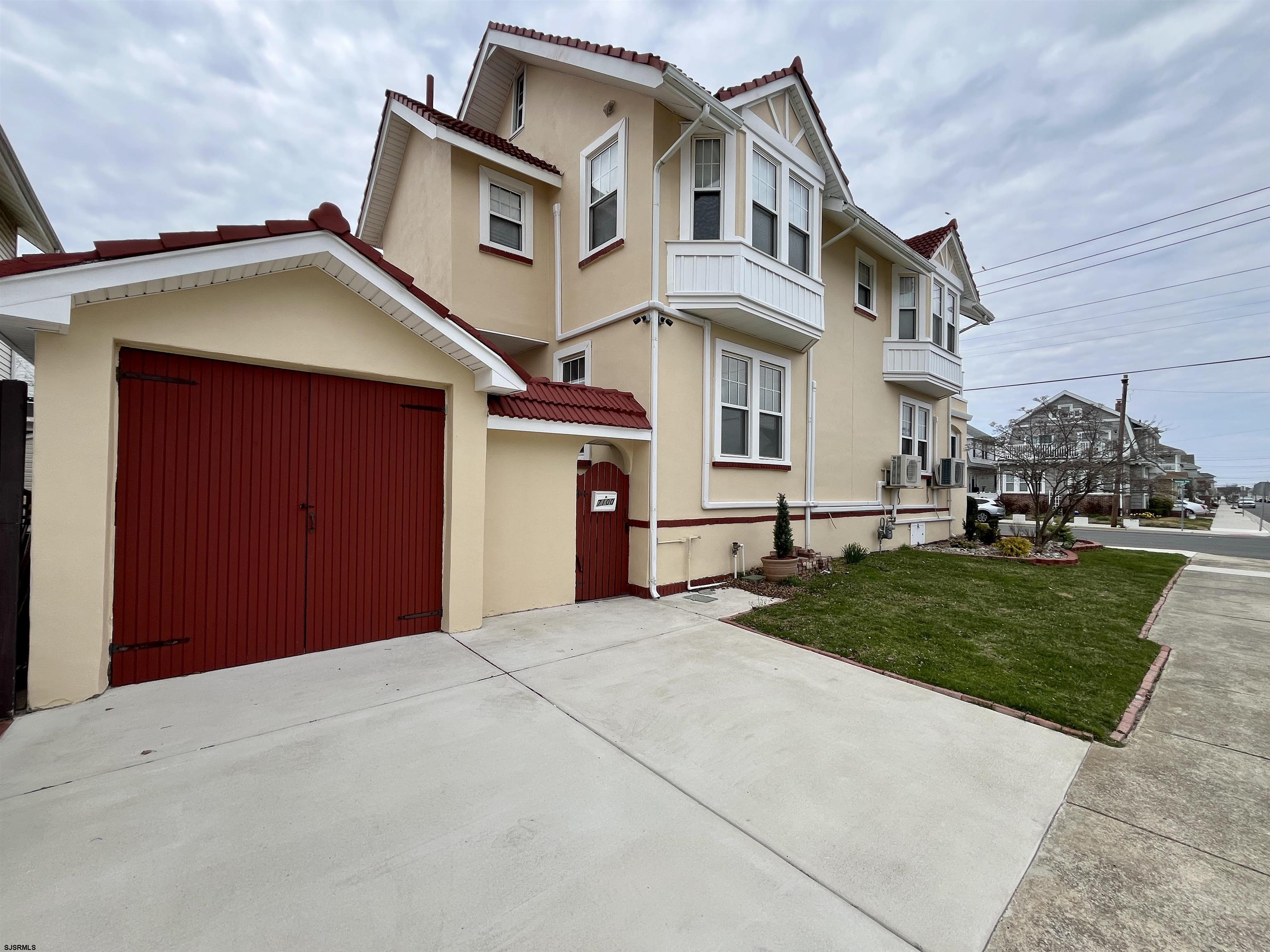 Ventnor, New Jersey 08406, United States, 4 Bedrooms Bedrooms, ,3 BathroomsBathrooms,Residential,Active,97326