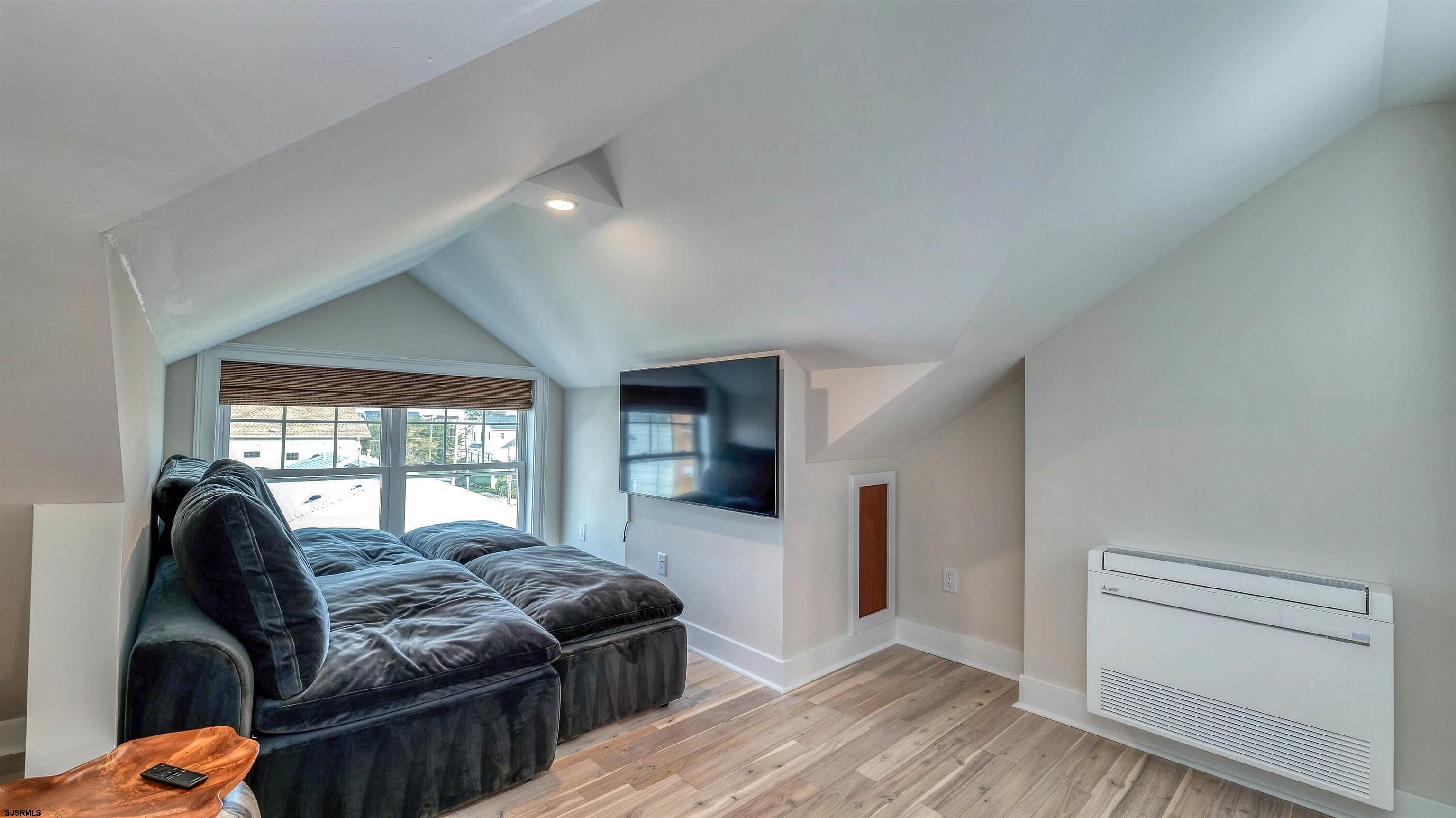 Margate, New Jersey 08402, United States, 2 Bedrooms Bedrooms, ,2 BathroomsBathrooms,Residential,Active,228494