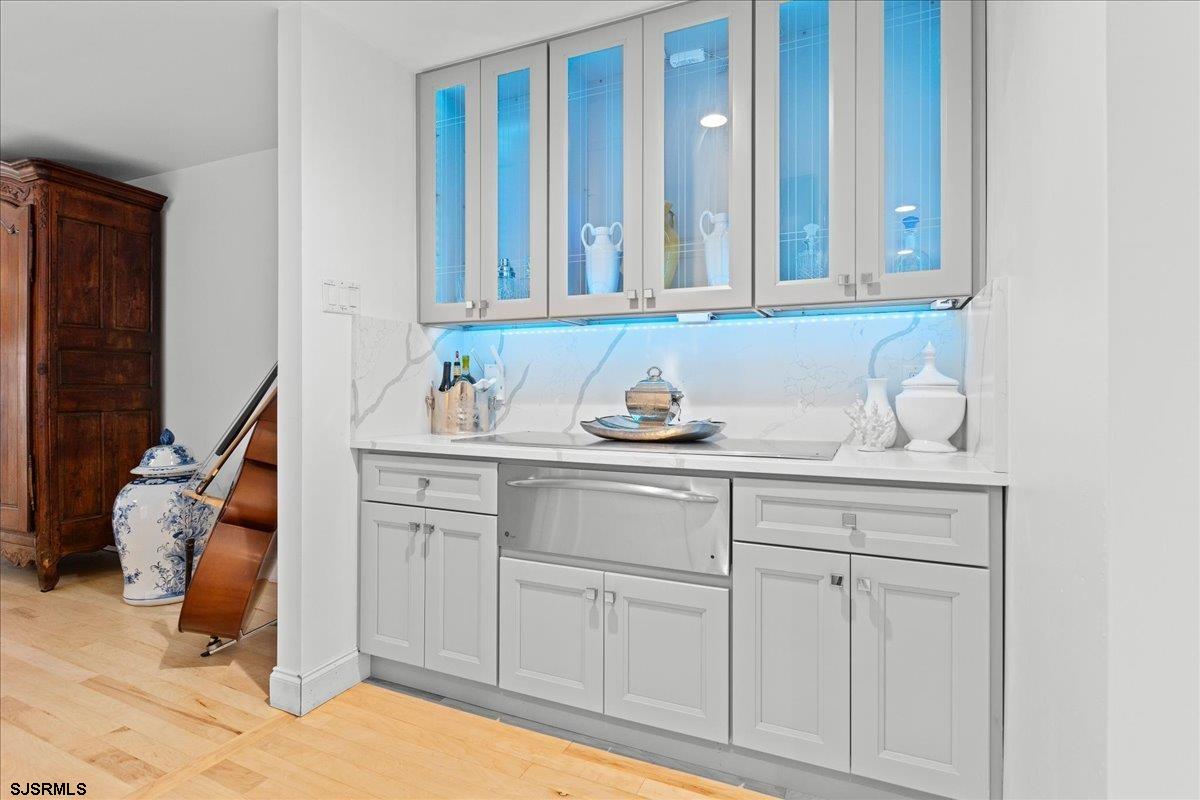 Ventnor, New Jersey 08406, United States, 6 Bedrooms Bedrooms, ,5 BathroomsBathrooms,Residential,Active,41467