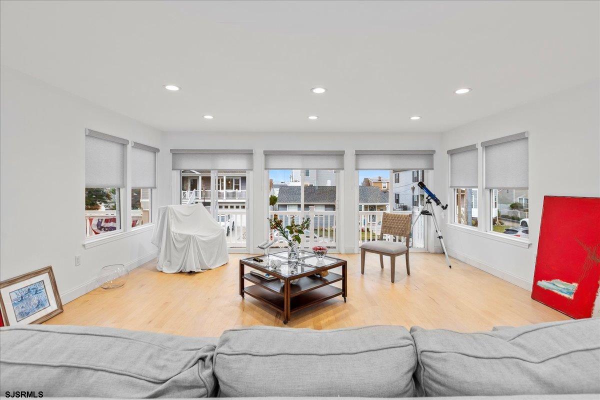 Ventnor, New Jersey 08406, United States, 6 Bedrooms Bedrooms, ,5 BathroomsBathrooms,Residential,Active,41467