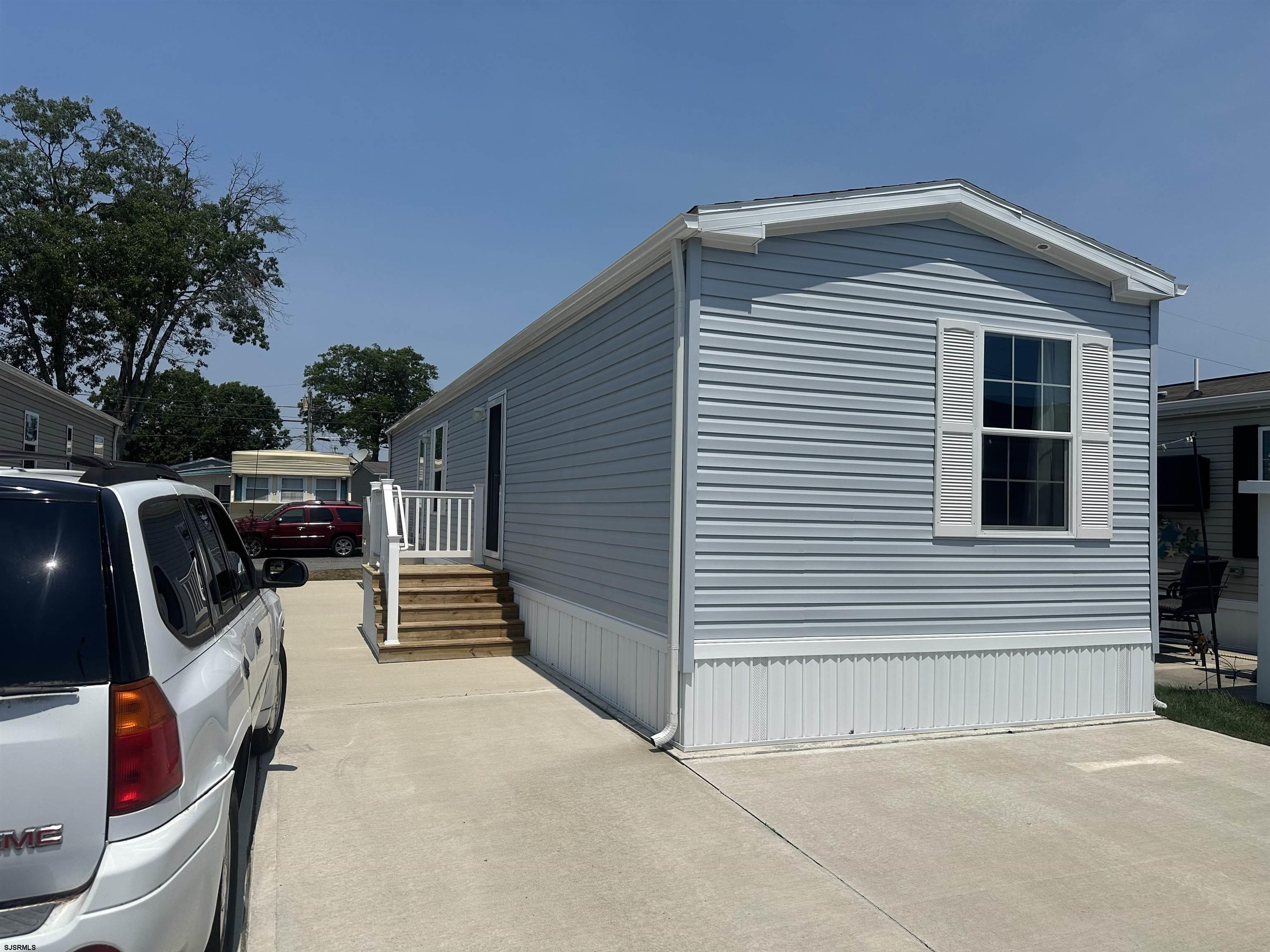 Photo 1 of 24 — 31 Lewis Ave, Egg Harbor Township, NJ 08234