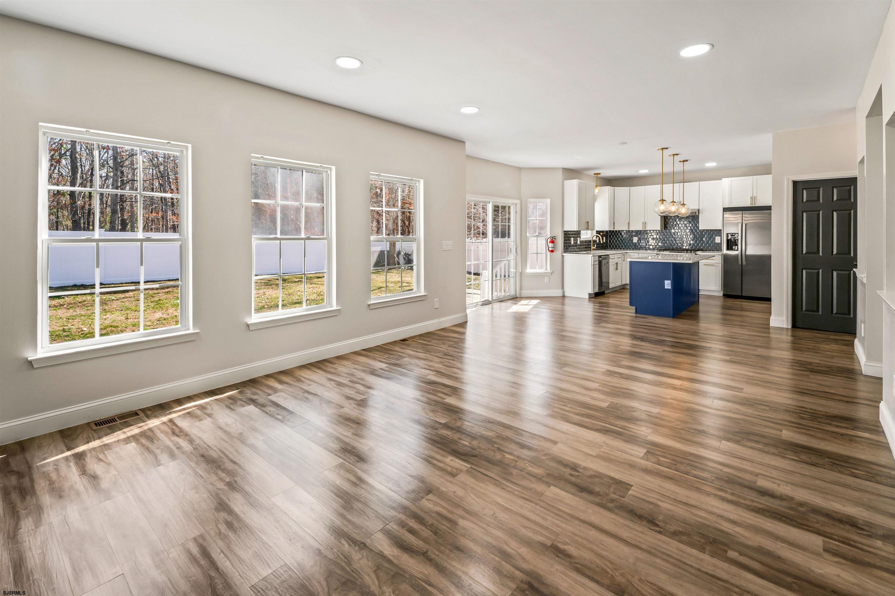 418 Ebony Tree Ave Ave