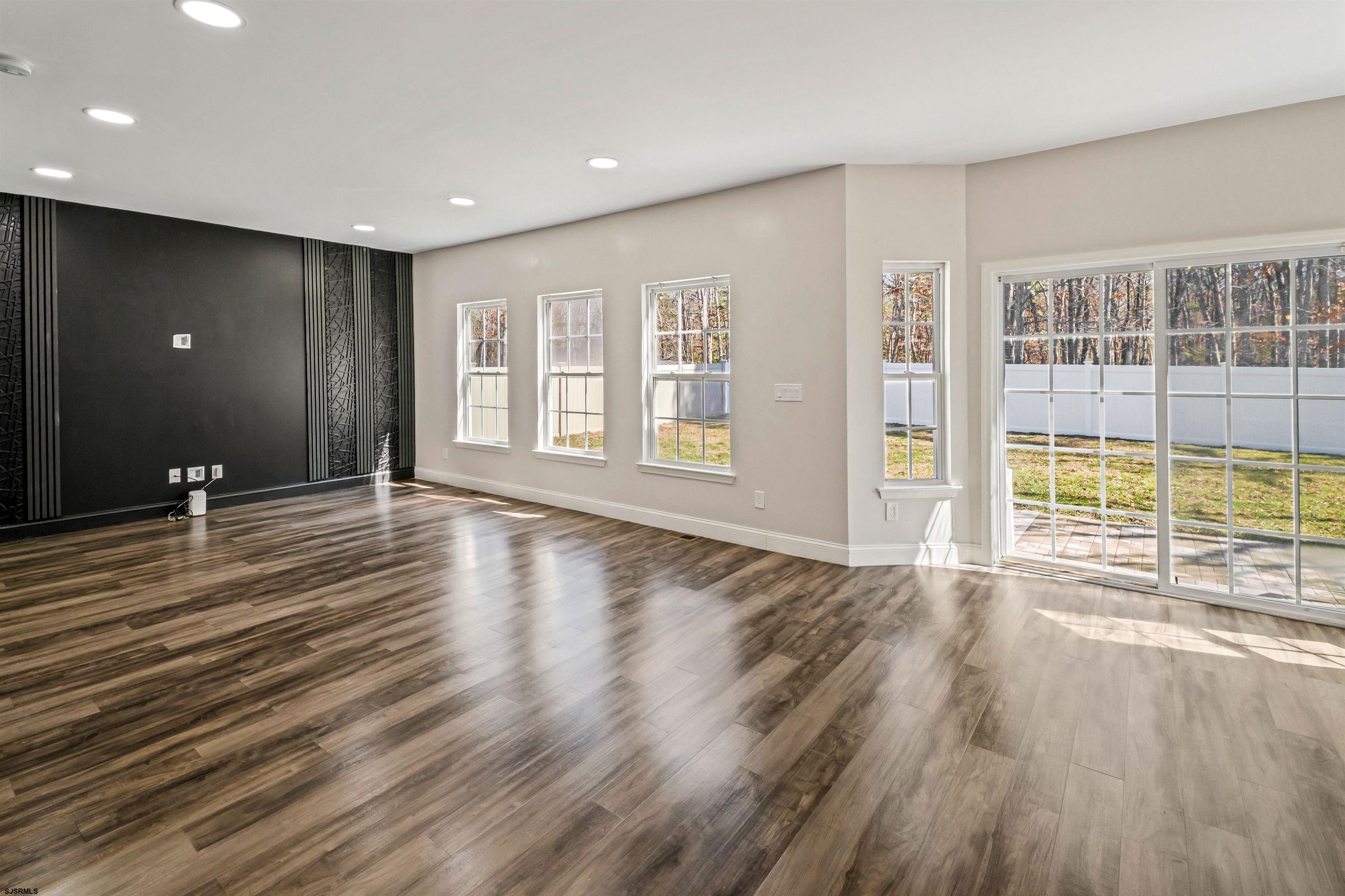 418 Ebony Tree Ave Ave