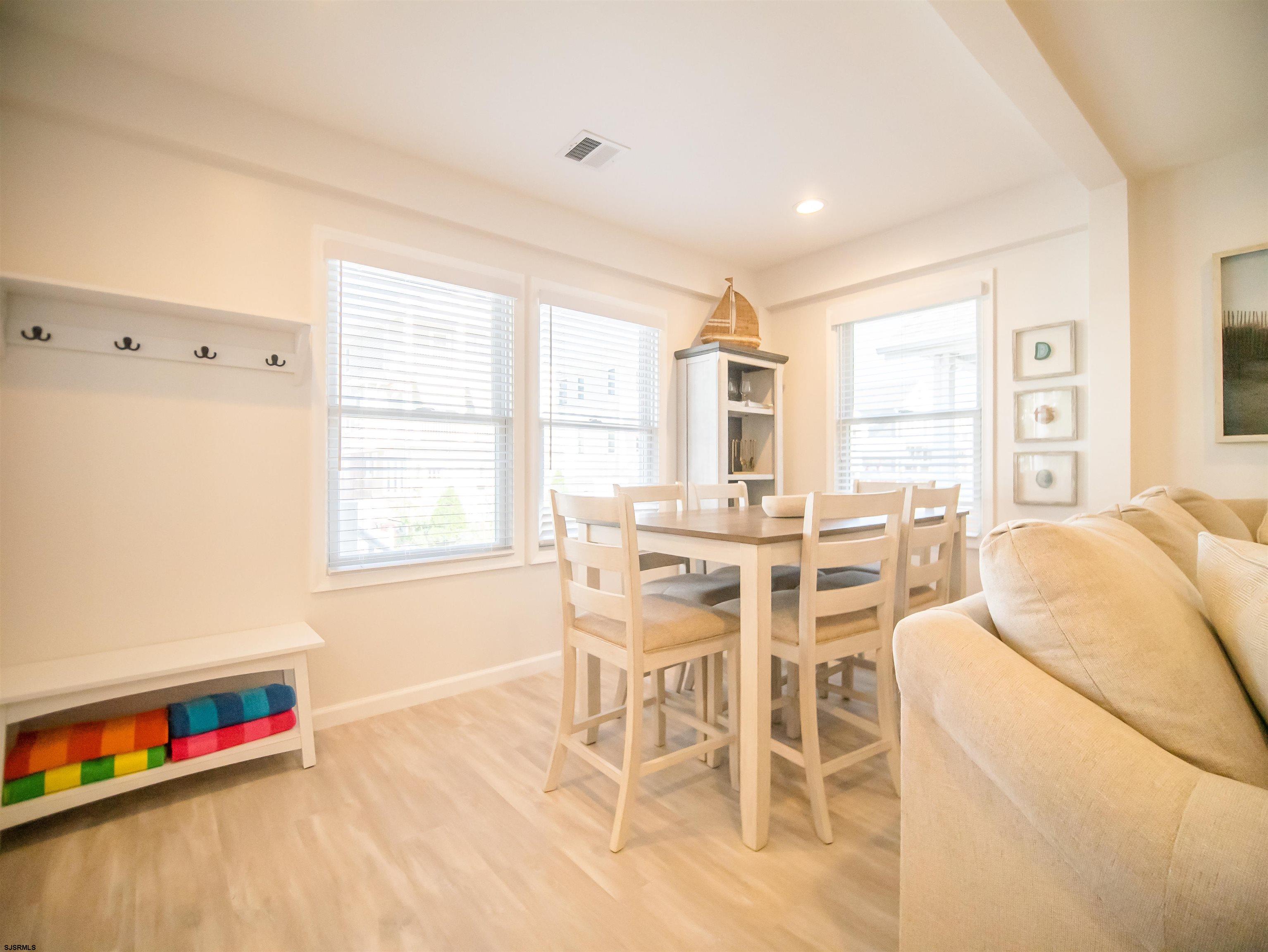 Ventnor, New Jersey 08406, United States, 3 Bedrooms Bedrooms, ,2 BathroomsBathrooms,Residential,Active,28929