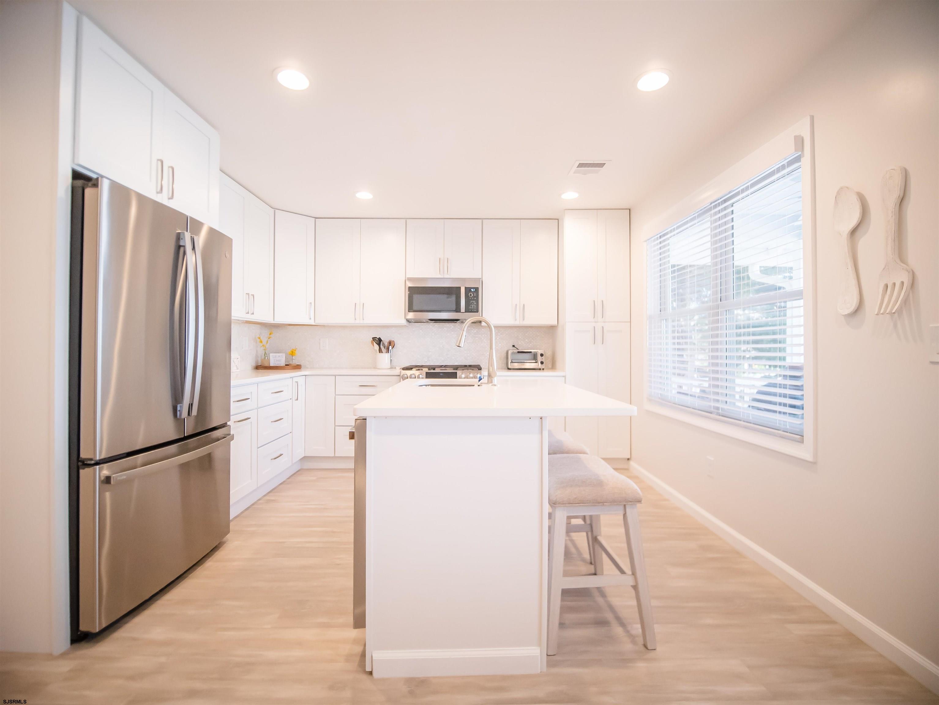 Ventnor, New Jersey 08406, United States, 3 Bedrooms Bedrooms, ,2 BathroomsBathrooms,Residential,Active,28929