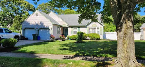 Homes For Sale - 118 Grange Cross Ln<br/> Egg Harbor Township, NJ 08234