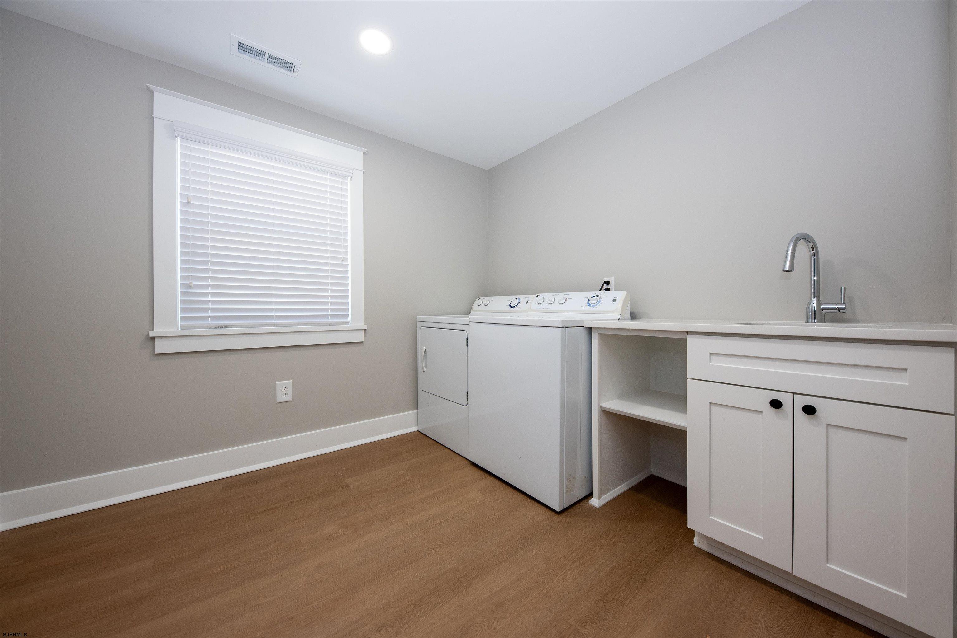 Marmora, New Jersey 08223, United States, 4 Bedrooms Bedrooms, ,3 BathroomsBathrooms,Residential,Active,120764