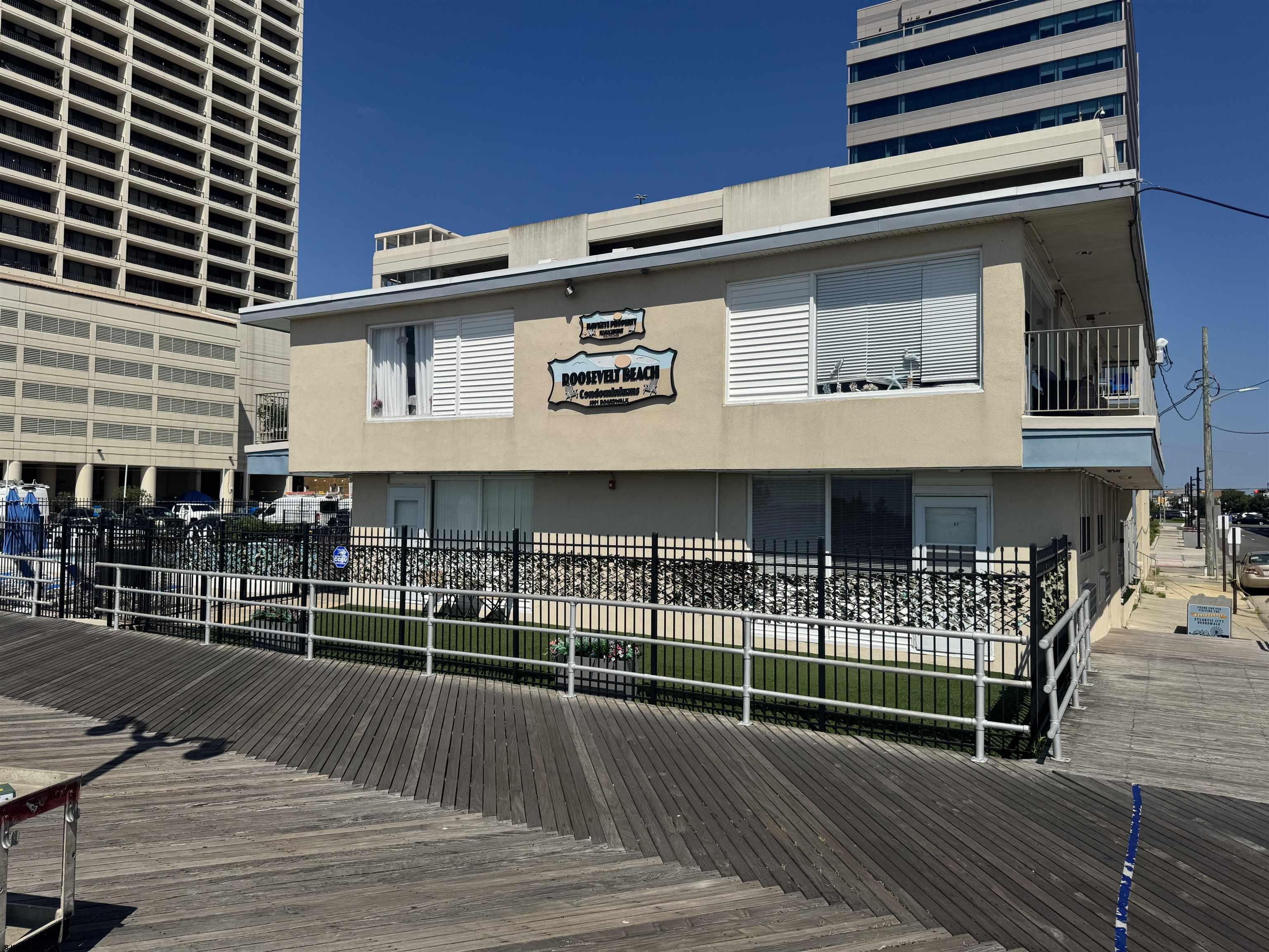 3801 Boardwalk 216 - Photo 2
