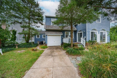 Photo of 315 E Surf Road, Ocean City, NJ 08226 (MLS # 612278)