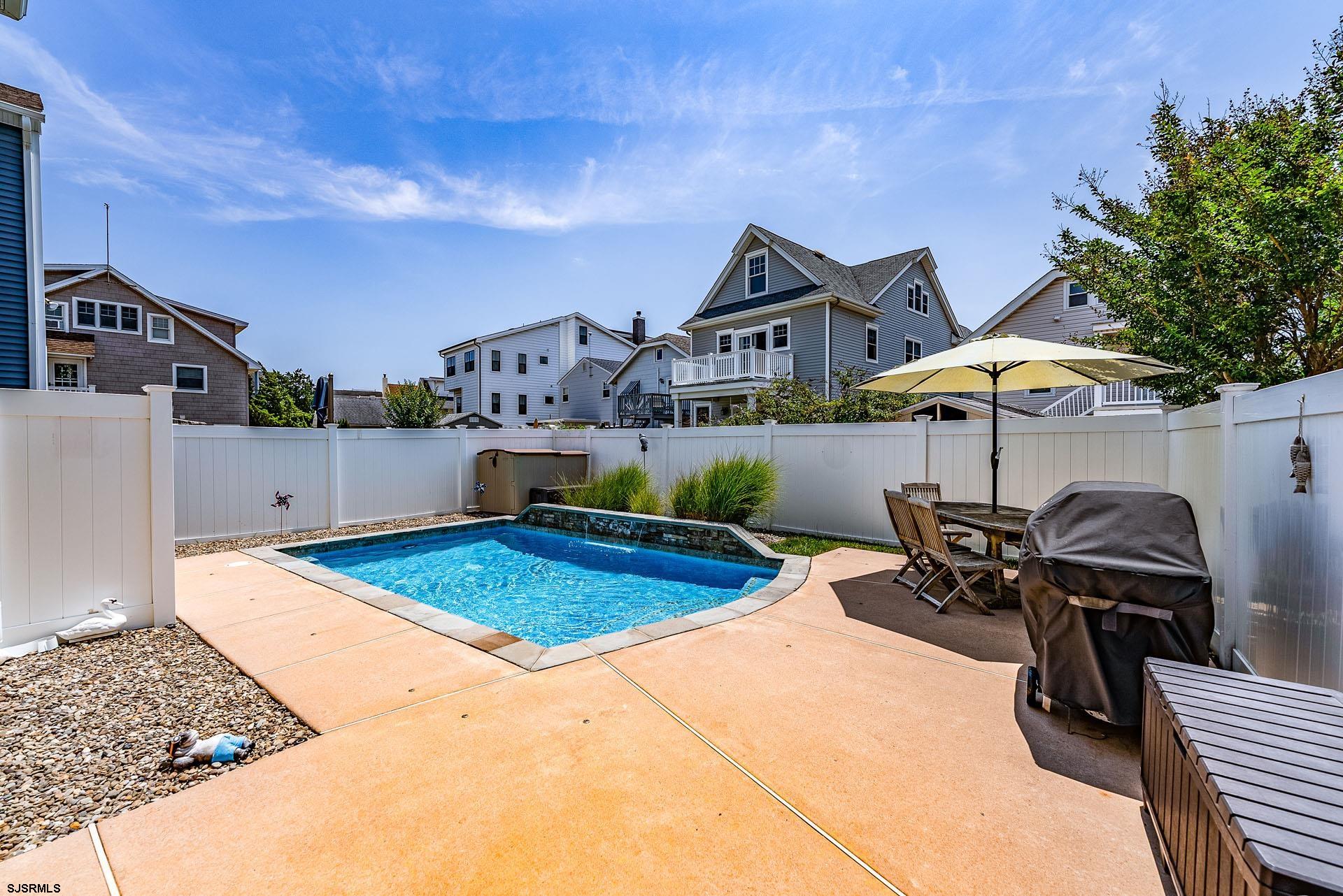 Ocean City, New Jersey 08226, United States, 6 Bedrooms Bedrooms, ,5 BathroomsBathrooms,Residential,Active,170396