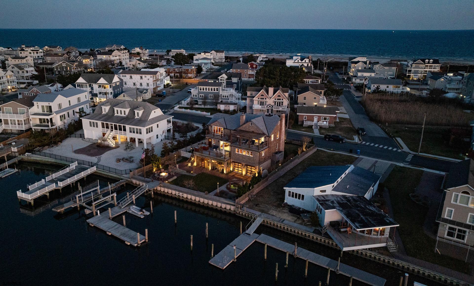 Strathmere, New Jersey 08248, United States, 3 Bedrooms Bedrooms, ,5 BathroomsBathrooms,Residential,Active,60802