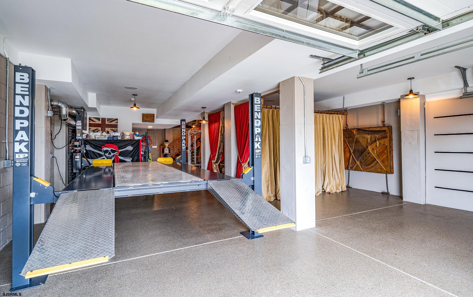 Strathmere, New Jersey 08248, United States, 3 Bedrooms Bedrooms, ,5 BathroomsBathrooms,Residential,Active,60802