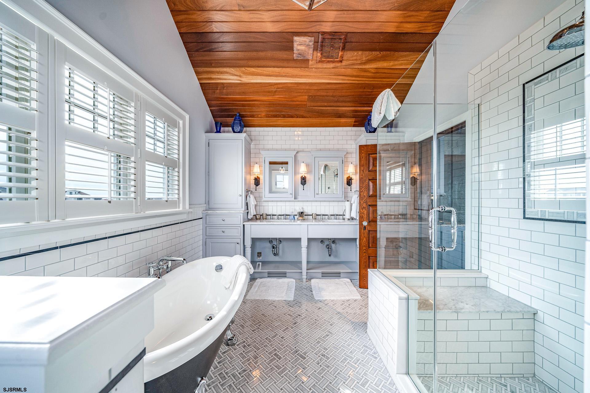 Strathmere, New Jersey 08248, United States, 3 Bedrooms Bedrooms, ,5 BathroomsBathrooms,Residential,Active,60802