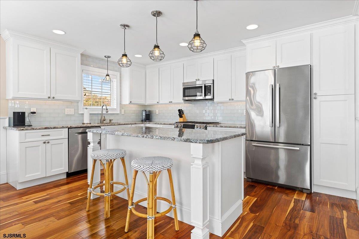 Margate, New Jersey 08402, United States, 4 Bedrooms Bedrooms, ,3 BathroomsBathrooms,Residential,Active,86434