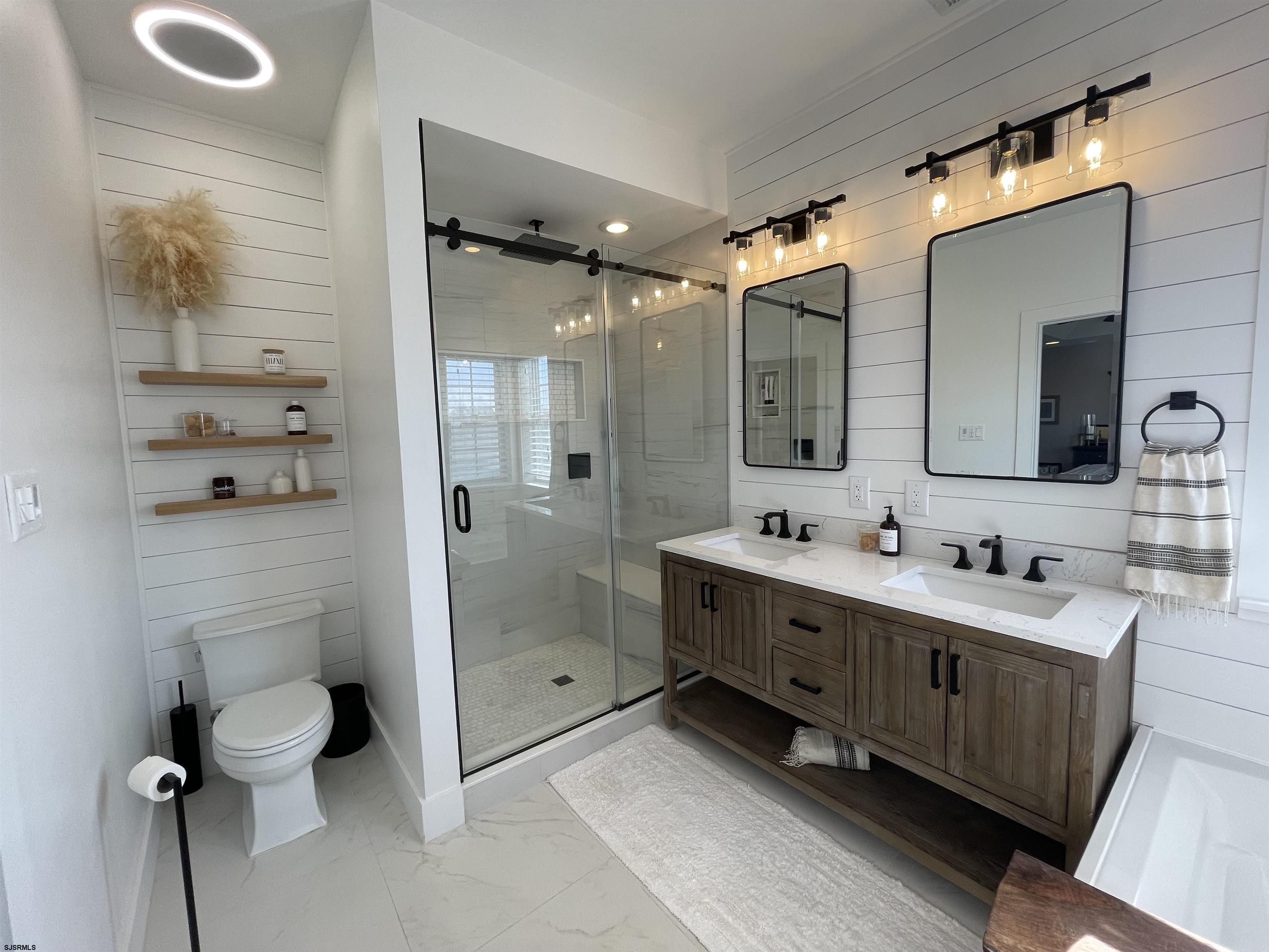 Ventnor, New Jersey 08406, United States, 4 Bedrooms Bedrooms, ,3 BathroomsBathrooms,Residential,Active,19617