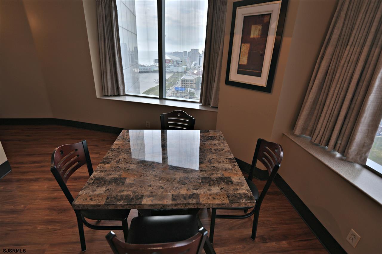 Atlantic City, New Jersey 08401, United States, 1 Bedroom Bedrooms, ,1 BathroomBathrooms,Residential,Active,158164