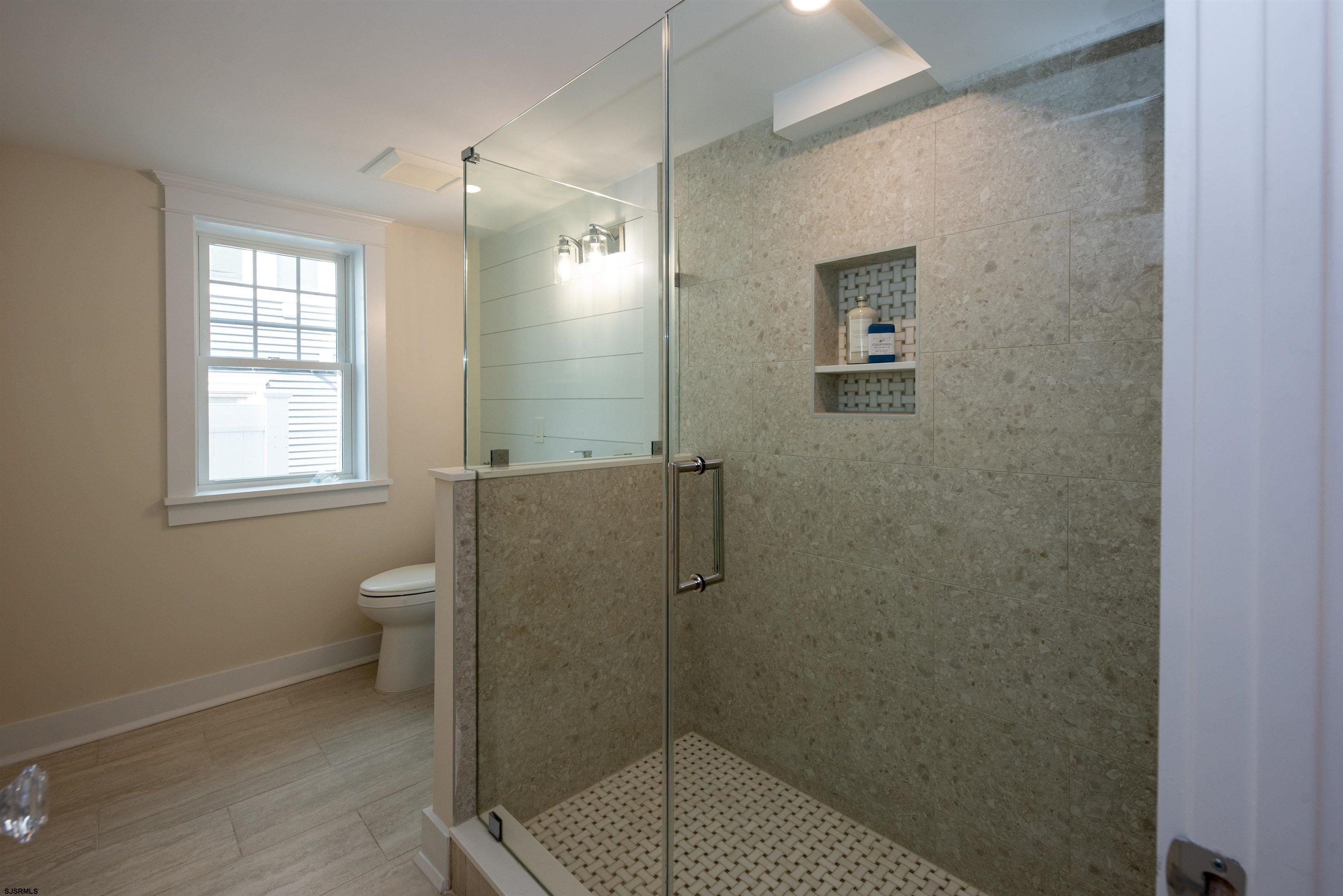 Ocean City, New Jersey 08226, United States, 5 Bedrooms Bedrooms, ,6 BathroomsBathrooms,Residential,Active,144243