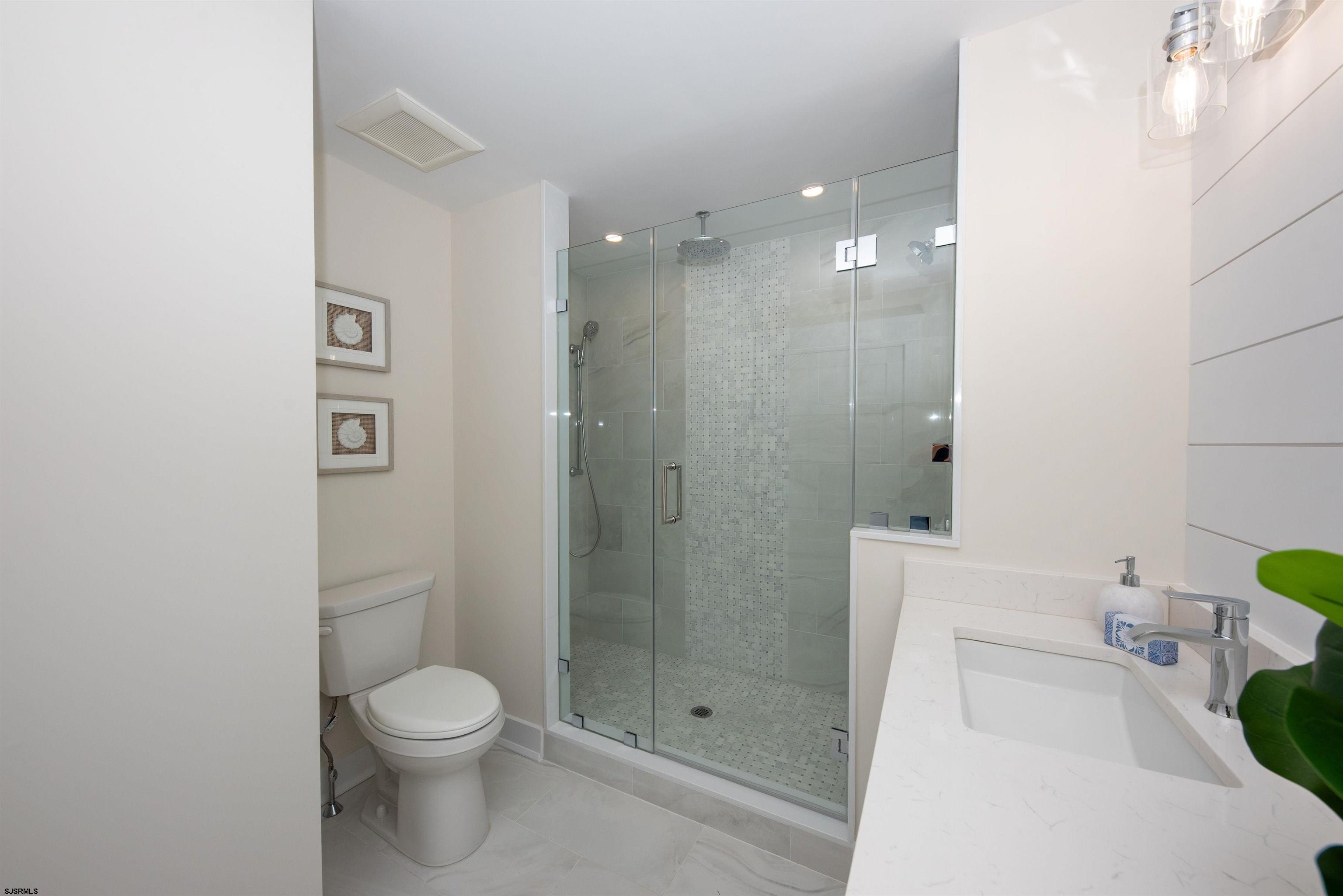 Ocean City, New Jersey 08226, United States, 5 Bedrooms Bedrooms, ,6 BathroomsBathrooms,Residential,Active,144243