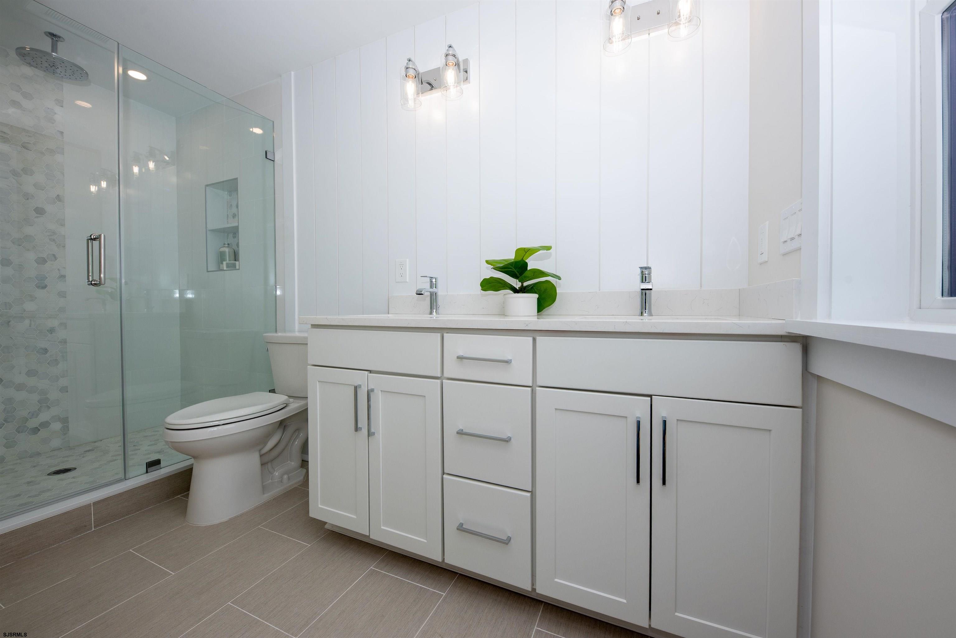 Ocean City, New Jersey 08226, United States, 5 Bedrooms Bedrooms, ,6 BathroomsBathrooms,Residential,Active,144243