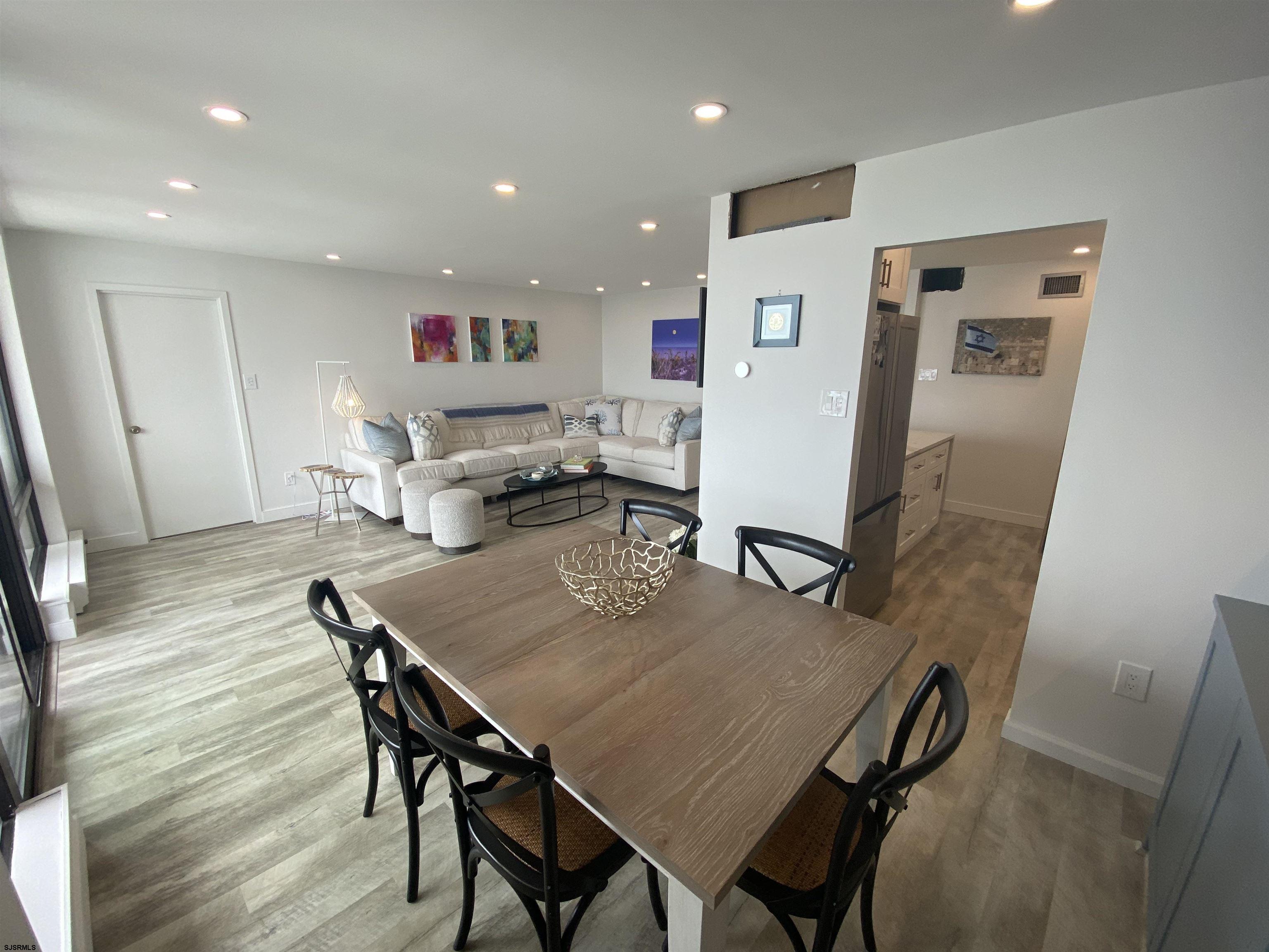 Margate, New Jersey 08402, United States, 1 Bedroom Bedrooms, ,2 BathroomsBathrooms,Residential,Active,100775