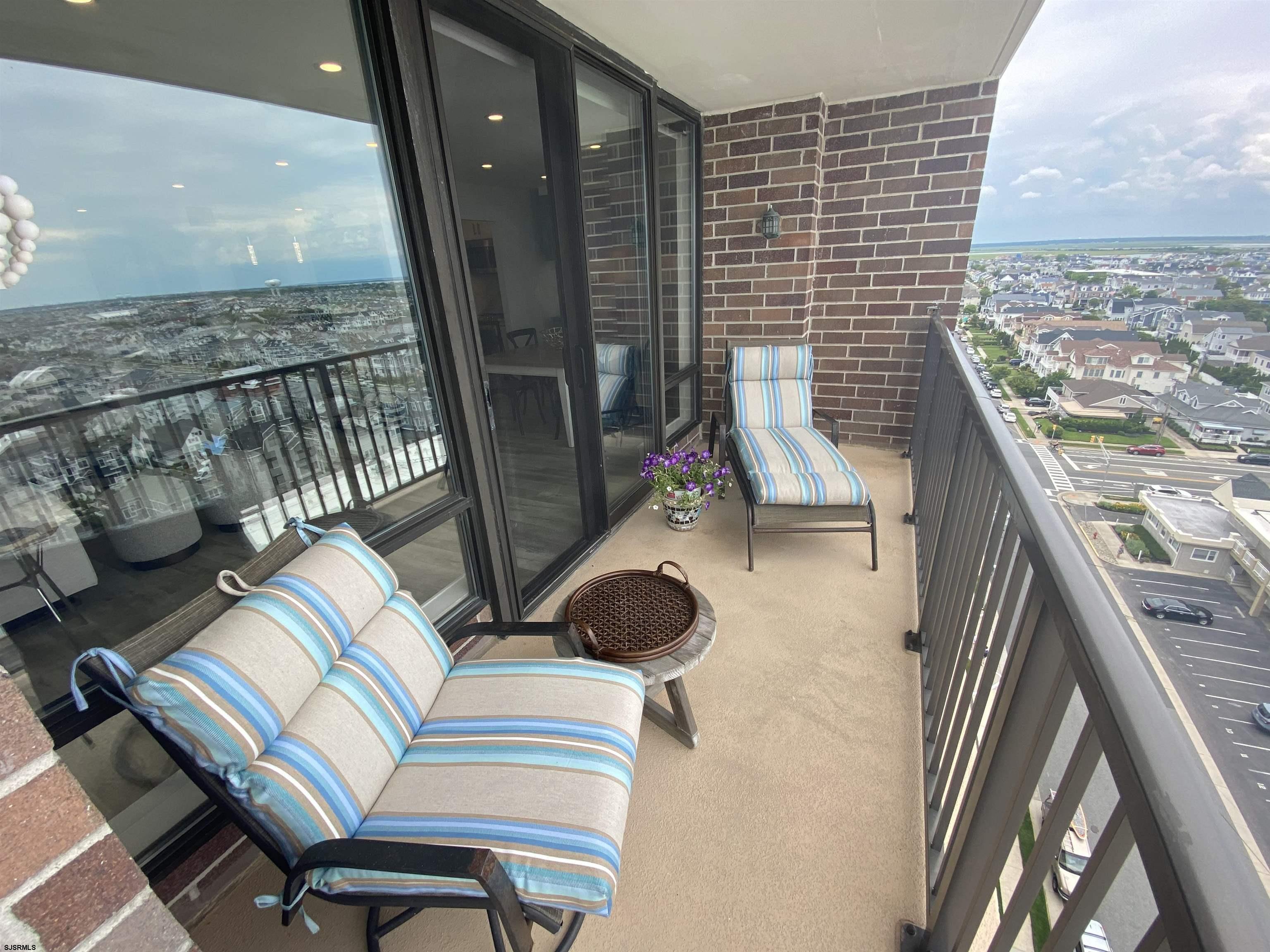 Margate, New Jersey 08402, United States, 1 Bedroom Bedrooms, ,2 BathroomsBathrooms,Residential,Active,100775