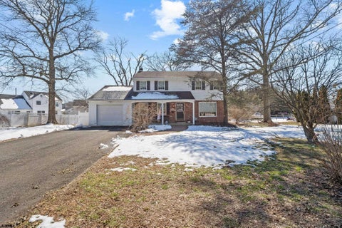 Homes For Sale - 377 N Locust Ave<br/> Marlton, NJ 08053
