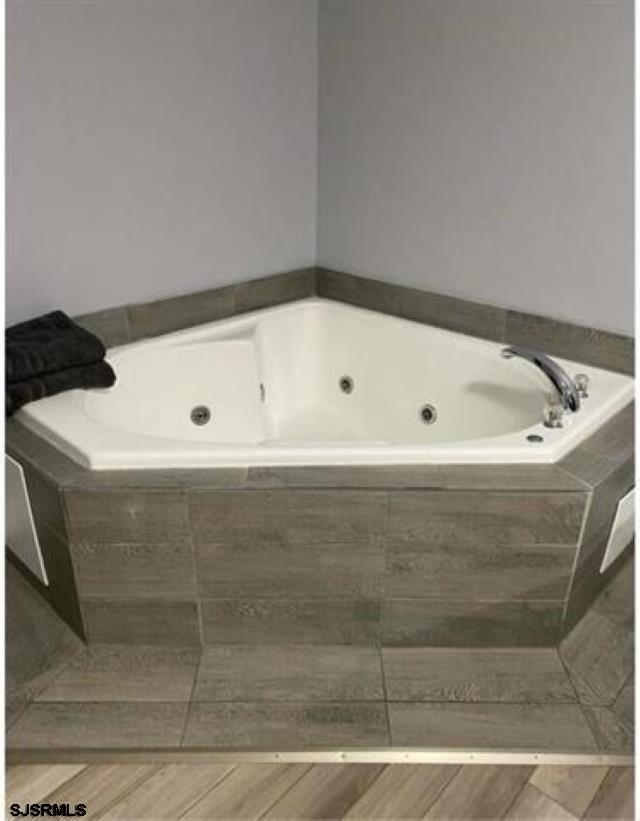 253 E White Horse Pike