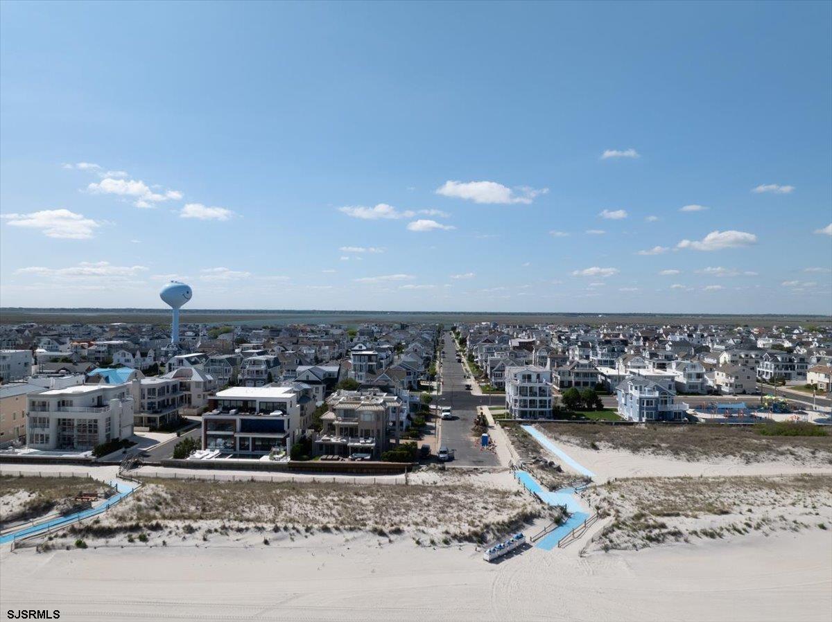 Longport, New Jersey 08403, United States, 3 Bedrooms Bedrooms, ,4 BathroomsBathrooms,Residential,Active,143178