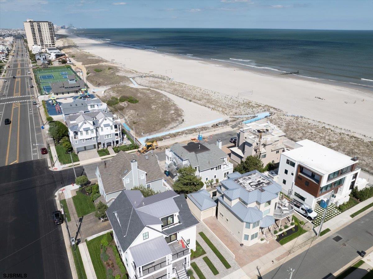 Longport, New Jersey 08403, United States, 3 Bedrooms Bedrooms, ,4 BathroomsBathrooms,Residential,Active,143178