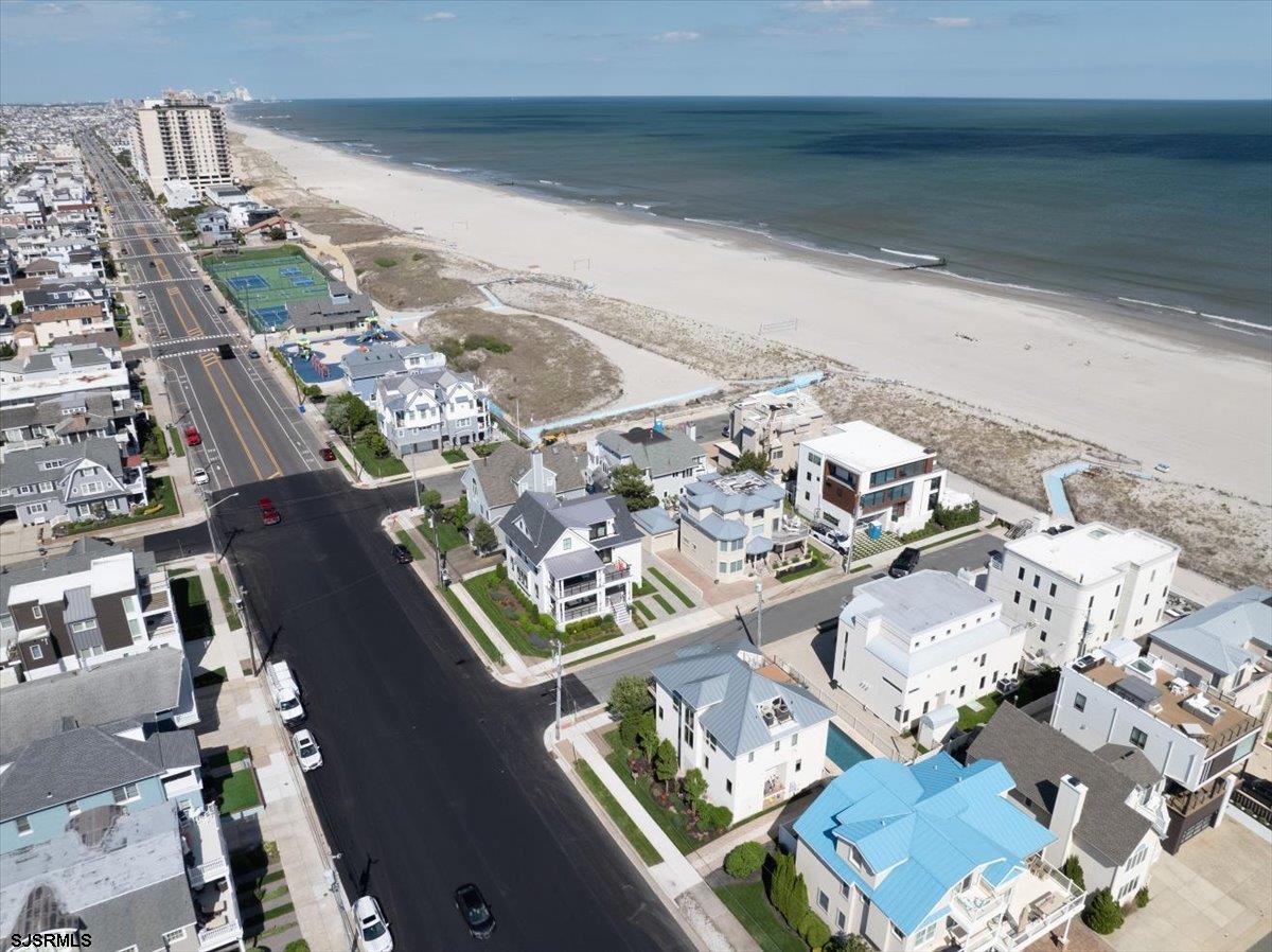 Longport, New Jersey 08403, United States, 3 Bedrooms Bedrooms, ,4 BathroomsBathrooms,Residential,Active,143178