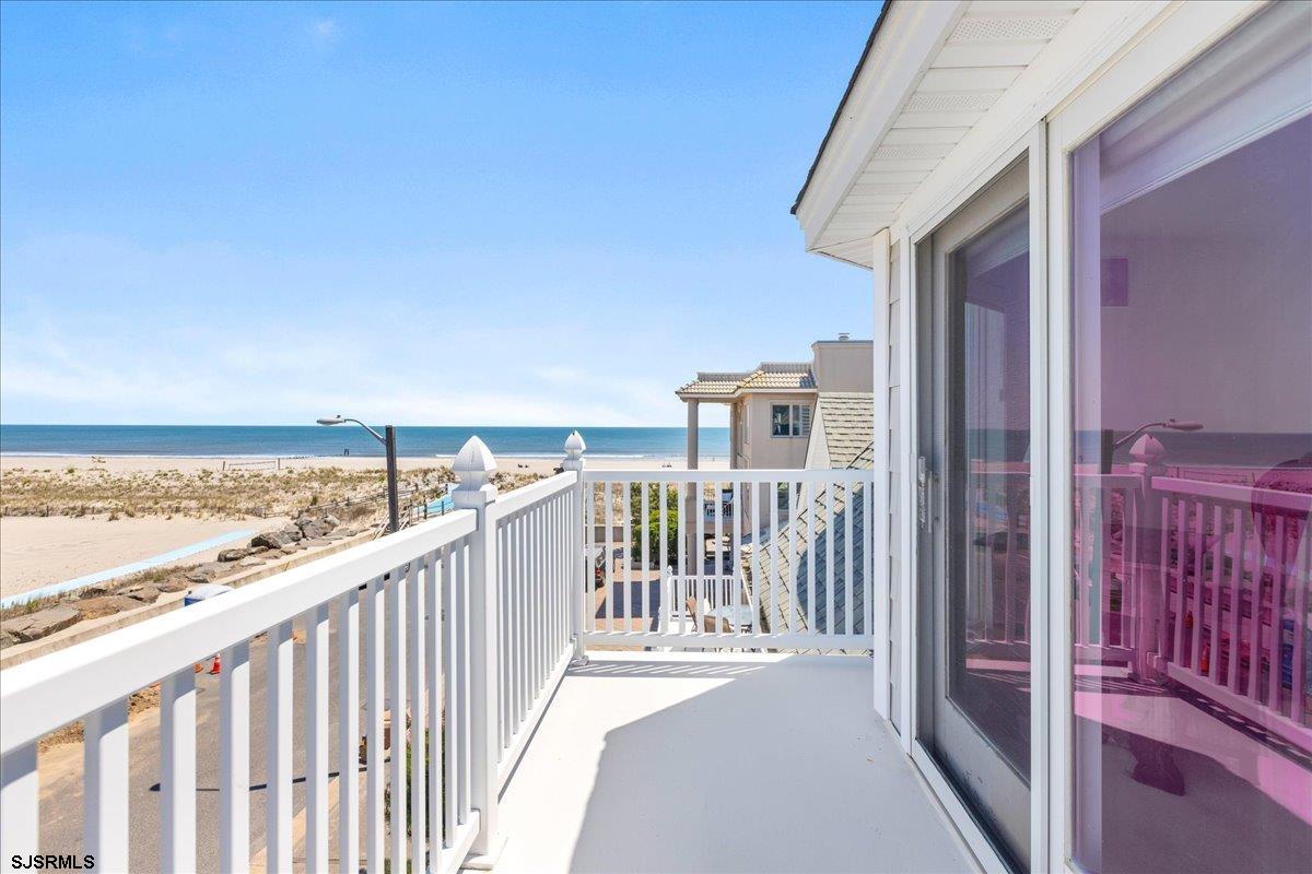 Longport, New Jersey 08403, United States, 3 Bedrooms Bedrooms, ,4 BathroomsBathrooms,Residential,Active,143178
