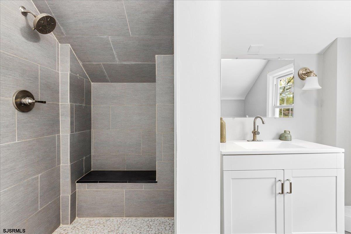 Northfield, New Jersey 08225, United States, 3 Bedrooms Bedrooms, ,2 BathroomsBathrooms,Residential,Active,121739