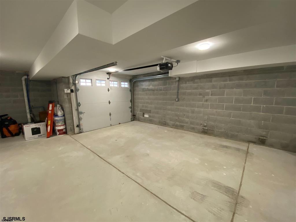 Ventnor, New Jersey 08406, United States, 3 Bedrooms Bedrooms, ,3 BathroomsBathrooms,Residential,Active,130803