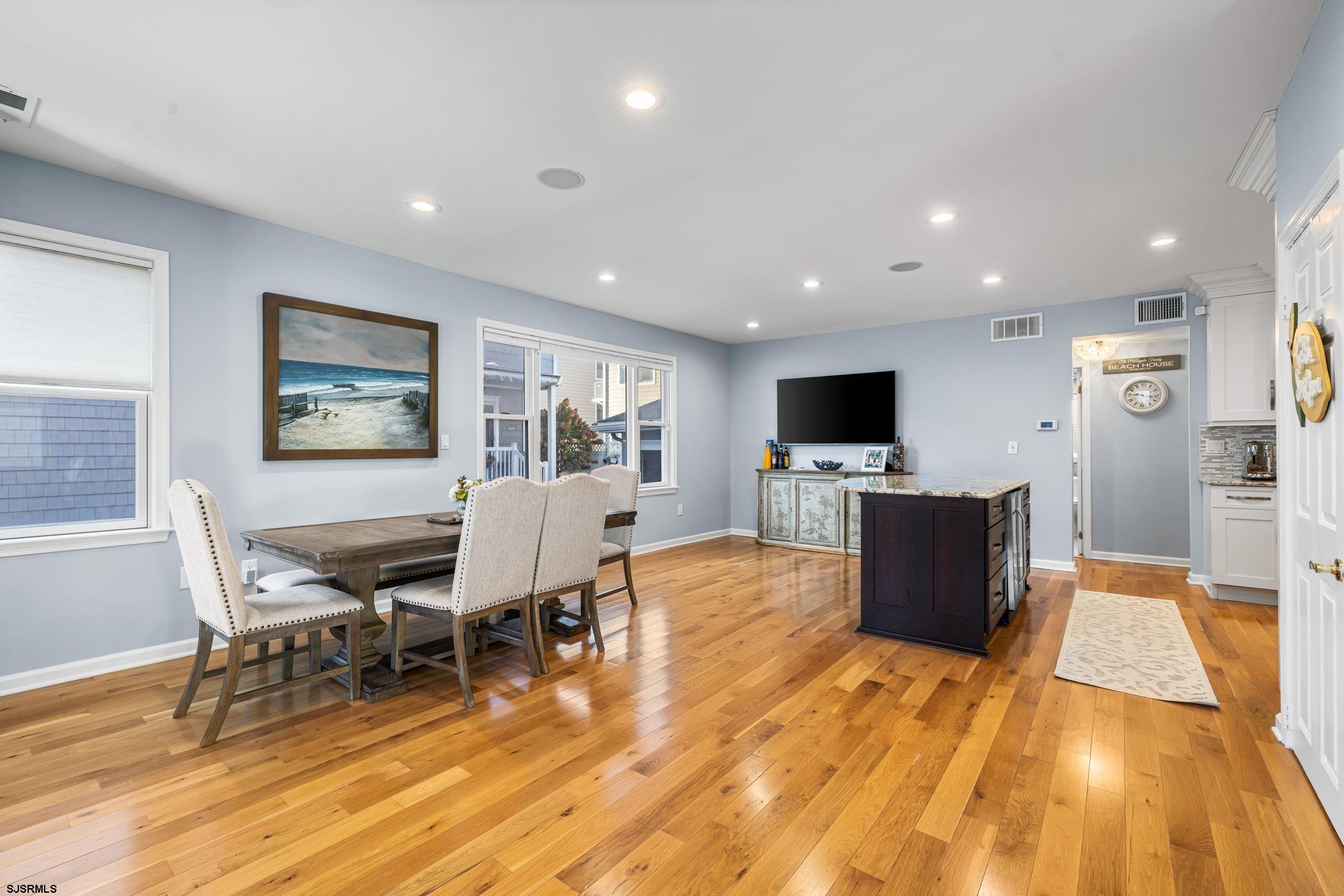Margate, New Jersey 08402, United States, 4 Bedrooms Bedrooms, ,3 BathroomsBathrooms,Residential,Active,201813