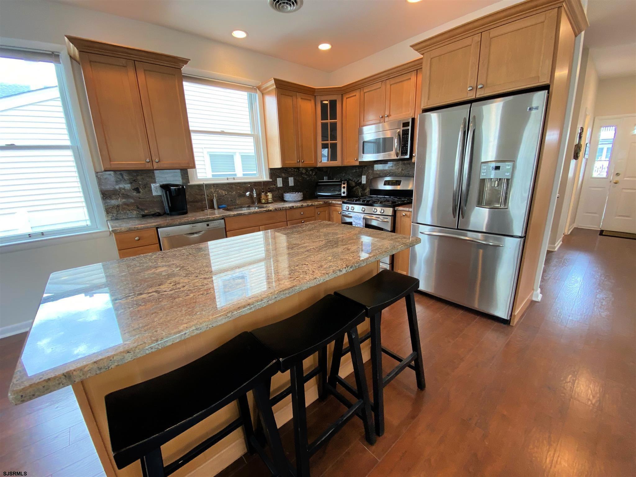 Margate, New Jersey 08402, United States, 5 Bedrooms Bedrooms, ,3 BathroomsBathrooms,Residential,Active,38680