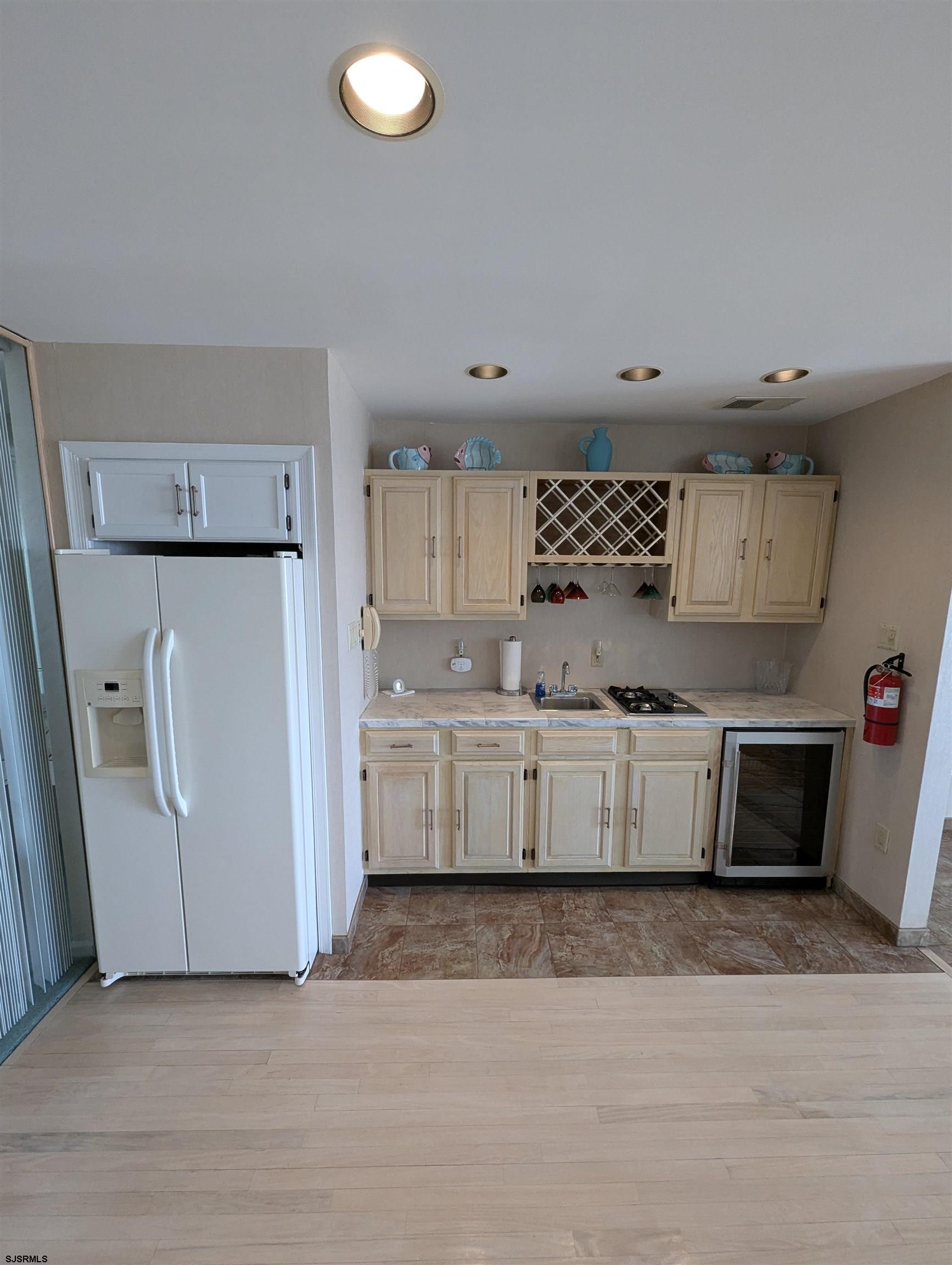 Longport, New Jersey 08403, United States, 3 Bedrooms Bedrooms, ,3 BathroomsBathrooms,Residential,Active,100373