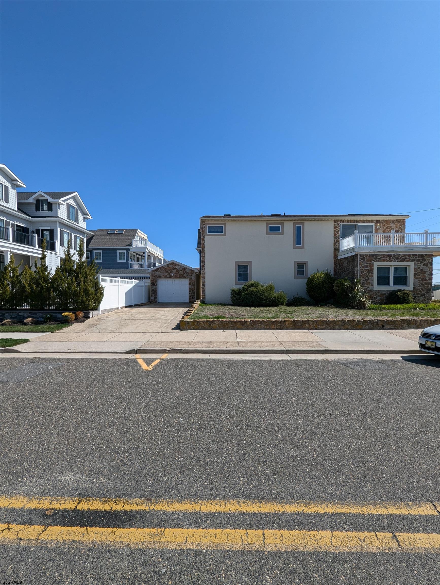 Longport, New Jersey 08403, United States, 3 Bedrooms Bedrooms, ,3 BathroomsBathrooms,Residential,Active,100373