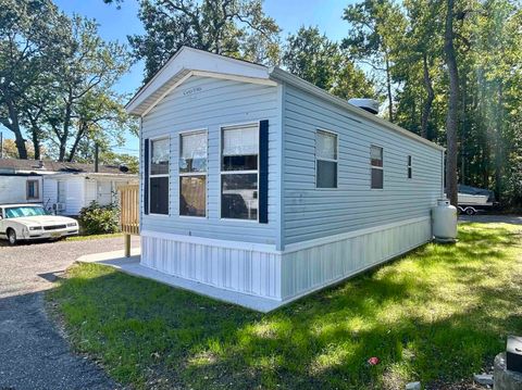 Mobile Home For Sale - 104 S 5th Street<br/> Rio Grande, NJ 08242