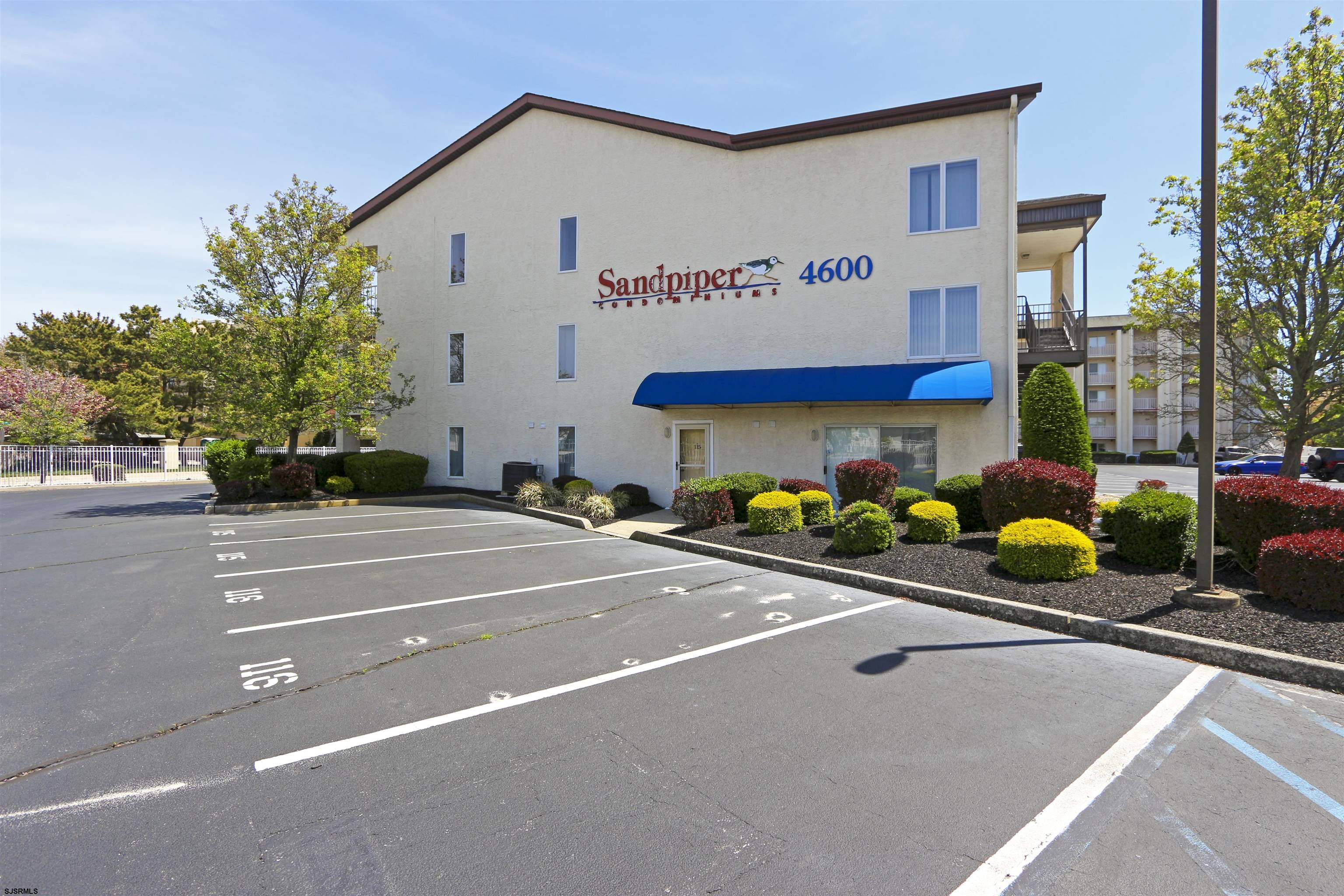 Brigantine, New Jersey 08203, United States, 2 Bedrooms Bedrooms, ,2 BathroomsBathrooms,Residential,Pending,69336