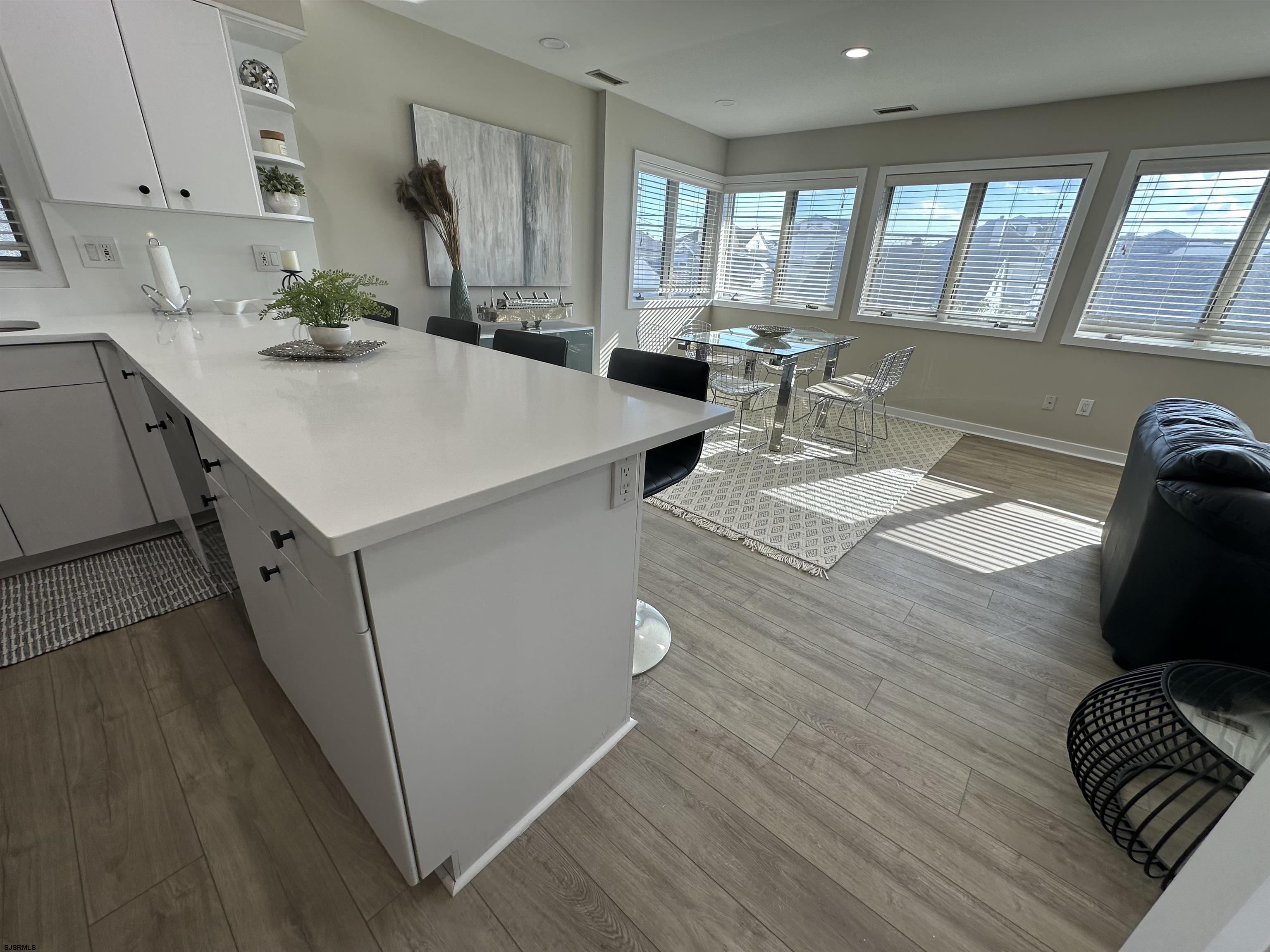 Margate, New Jersey 08402, United States, 2 Bedrooms Bedrooms, ,2 BathroomsBathrooms,Residential,Active,218348