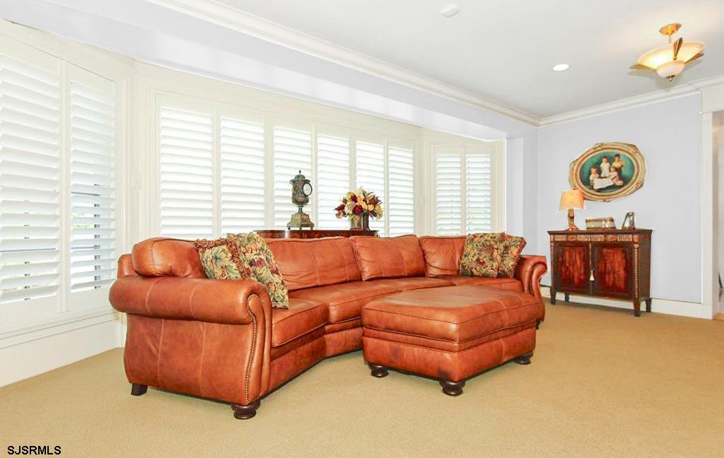 Ventnor, New Jersey 08406, United States, 5 Bedrooms Bedrooms, ,5 BathroomsBathrooms,Residential,Active,119379