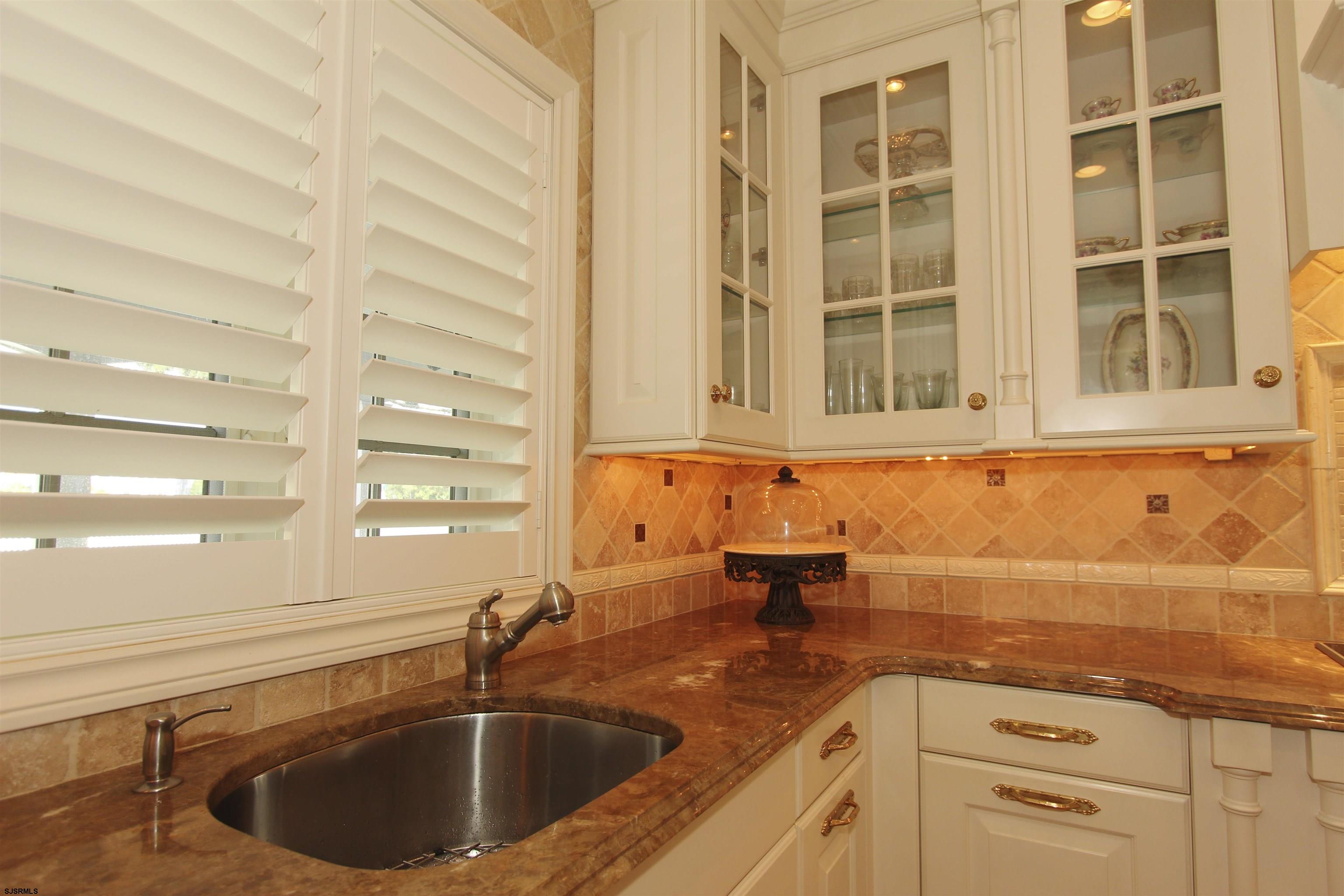 Ventnor, New Jersey 08406, United States, 5 Bedrooms Bedrooms, ,5 BathroomsBathrooms,Residential,Active,119379