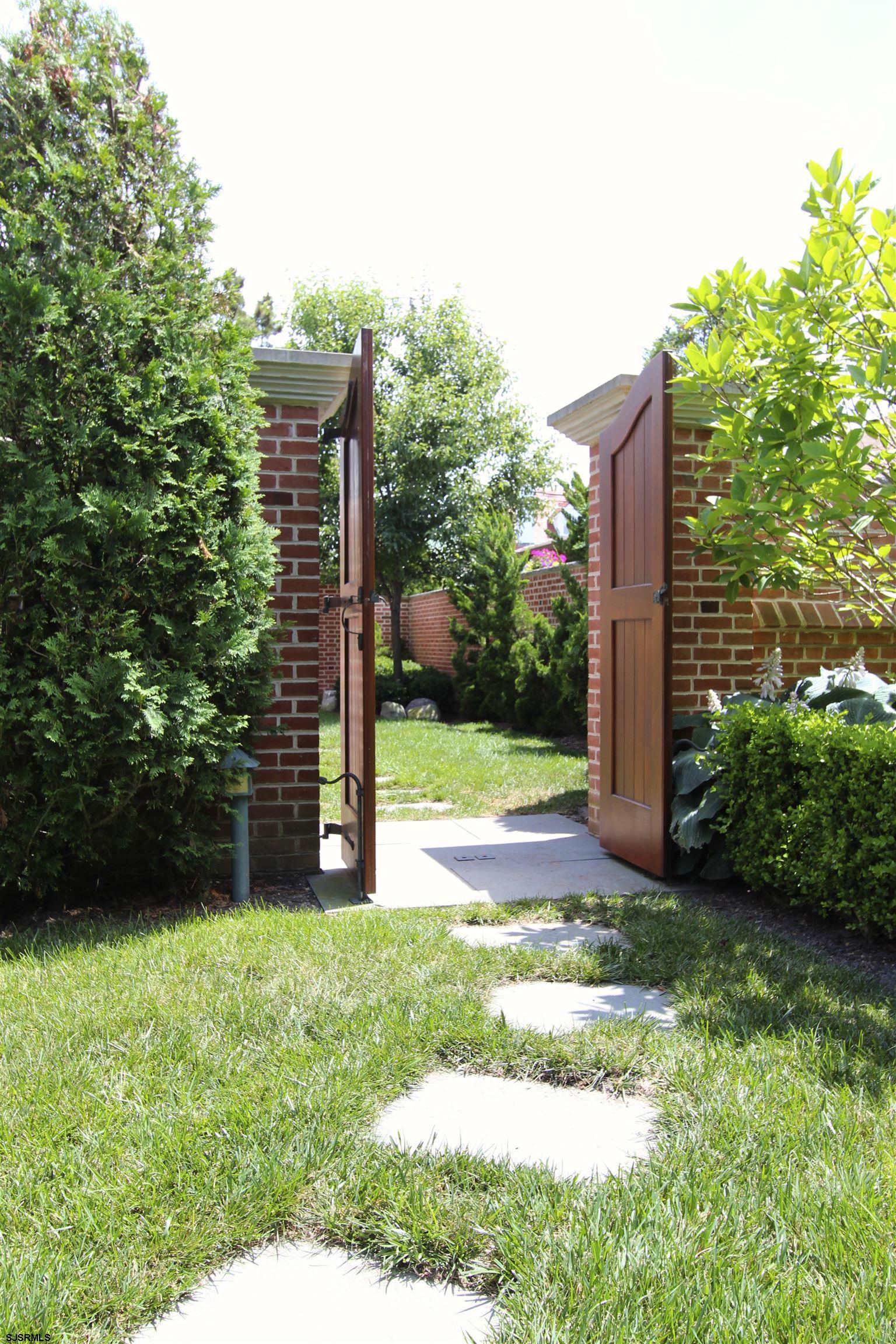 Ventnor, New Jersey 08406, United States, 5 Bedrooms Bedrooms, ,5 BathroomsBathrooms,Residential,Active,119379