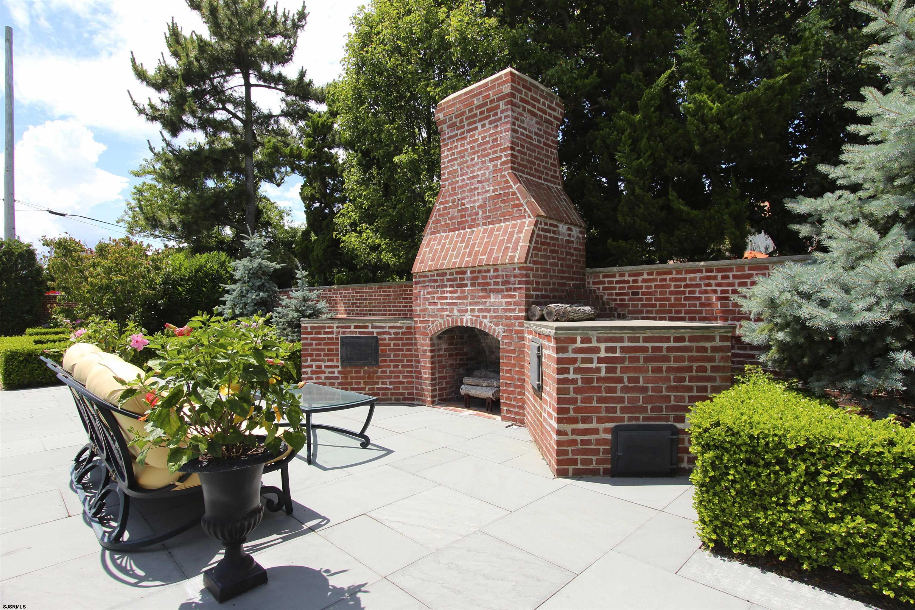 Ventnor, New Jersey 08406, United States, 5 Bedrooms Bedrooms, ,5 BathroomsBathrooms,Residential,Active,119379