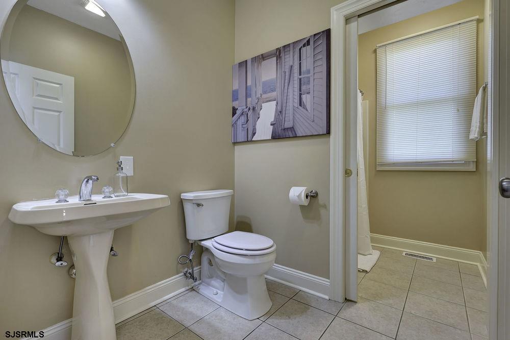 Atlantic City, New Jersey 08401, United States, 5 Bedrooms Bedrooms, ,3 BathroomsBathrooms,Residential,Active,159681