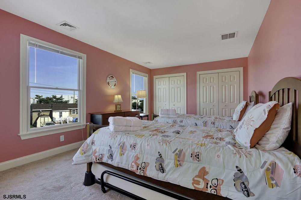 Atlantic City, New Jersey 08401, United States, 5 Bedrooms Bedrooms, ,3 BathroomsBathrooms,Residential,Active,159681