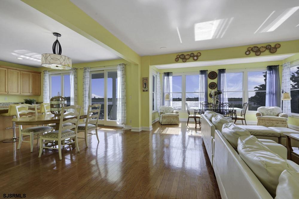 Atlantic City, New Jersey 08401, United States, 5 Bedrooms Bedrooms, ,3 BathroomsBathrooms,Residential,Active,159681